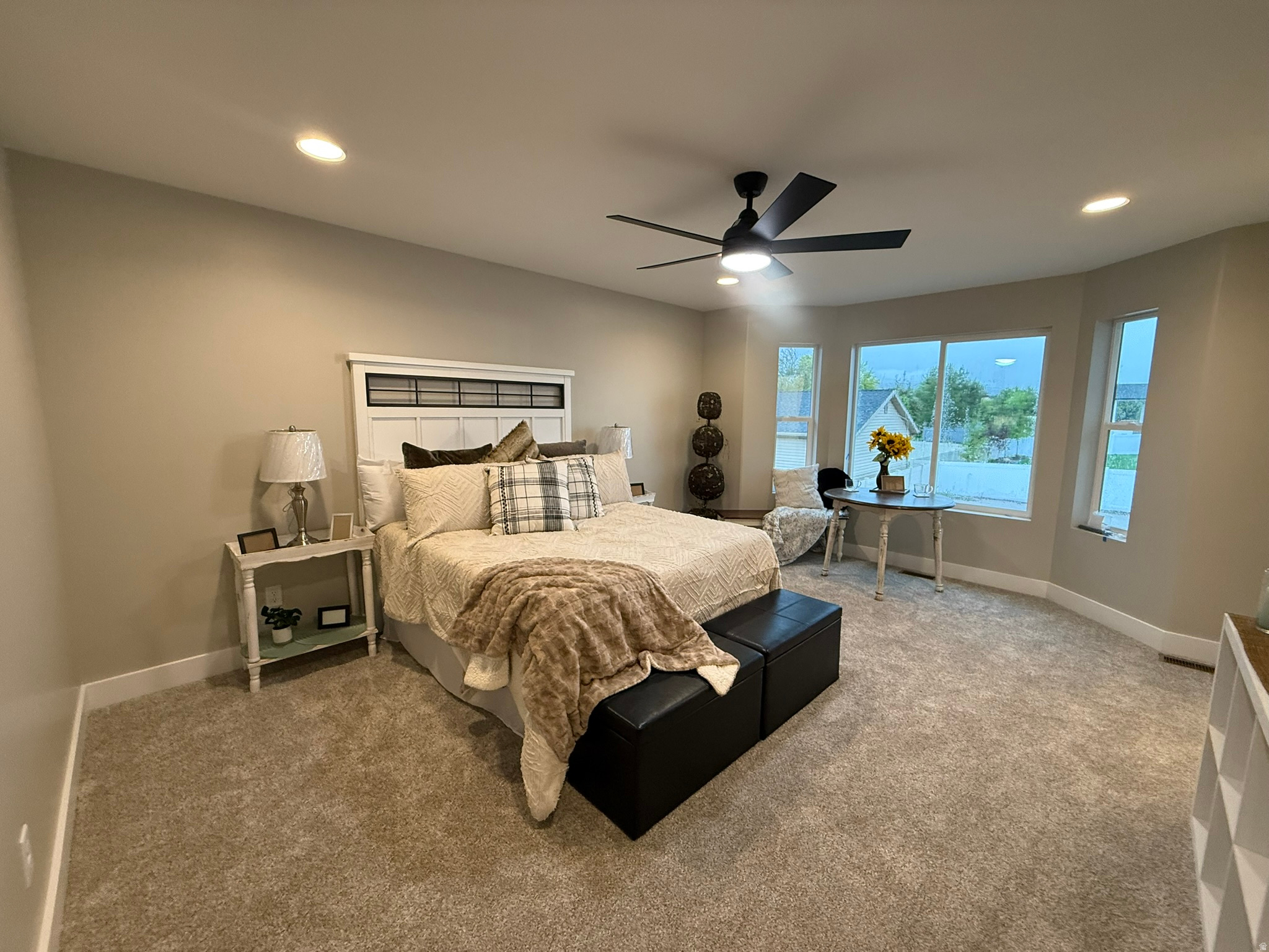HAPPY DAYS - Residential