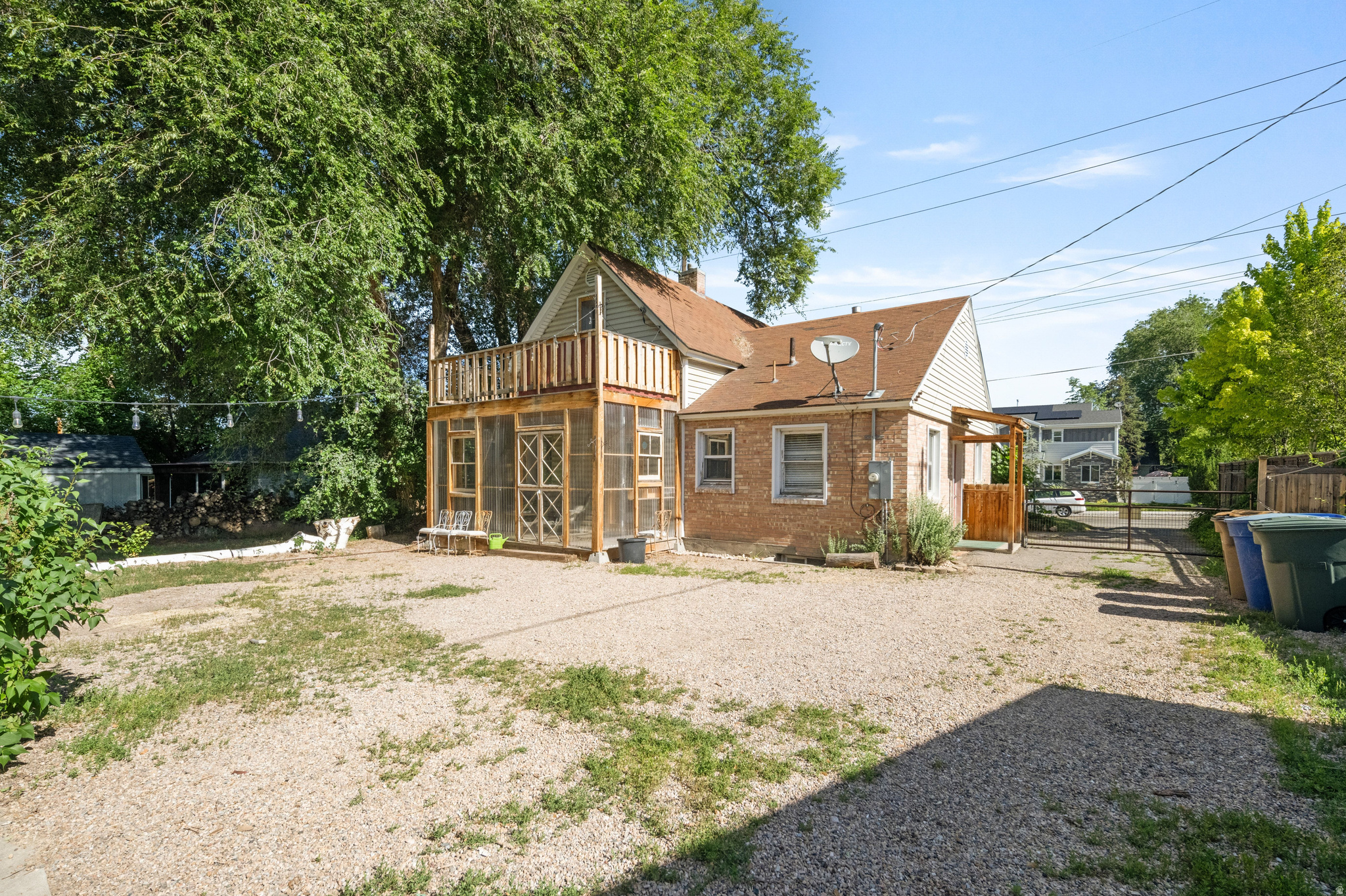 HILL CREST - Residential