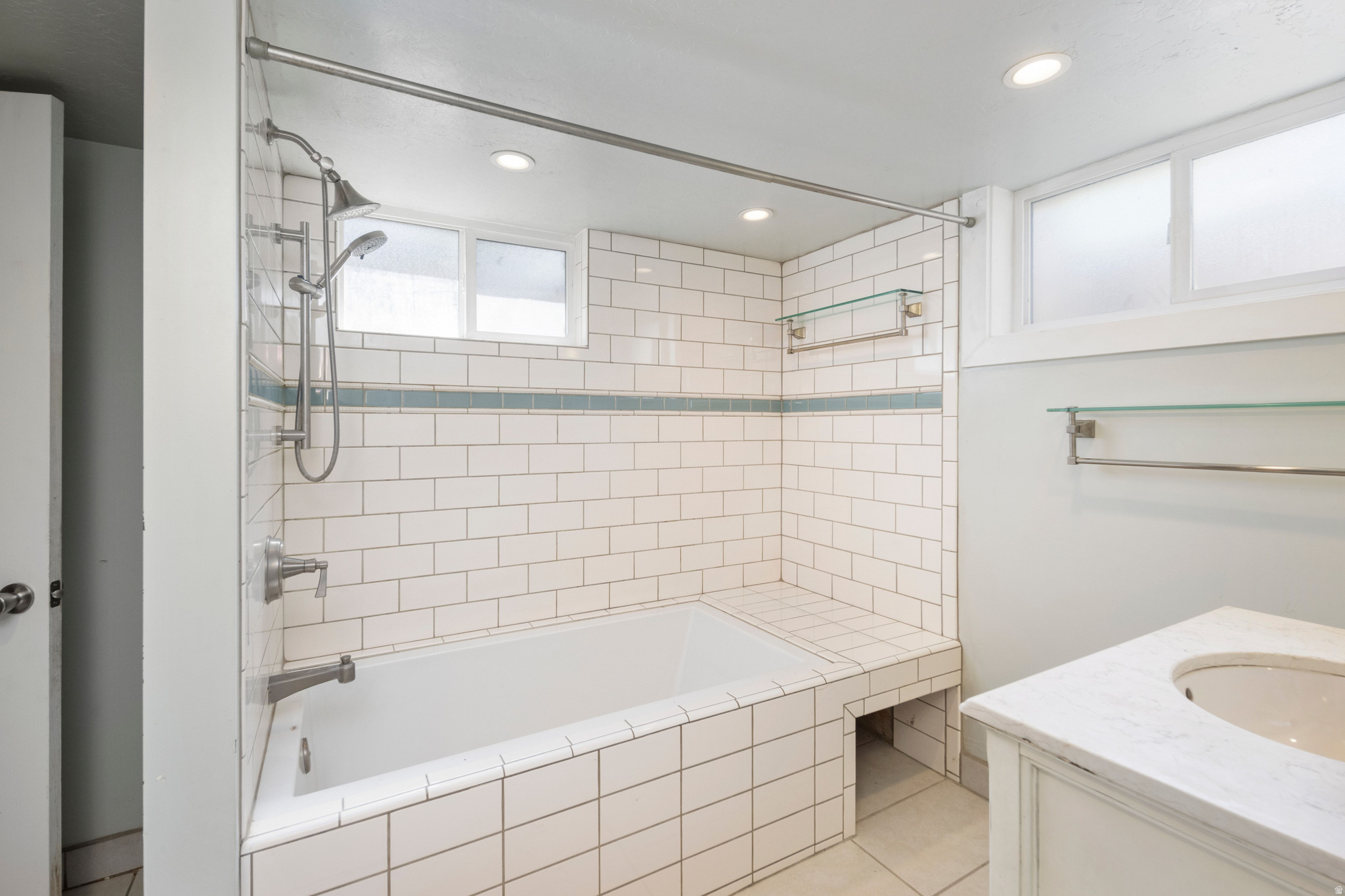 HILL CREST - Residential