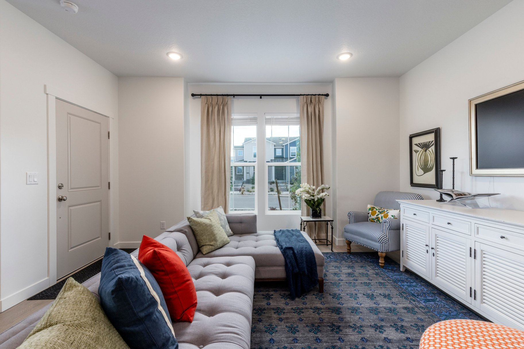 FRANCIS COMMONS TOWNS - Residential