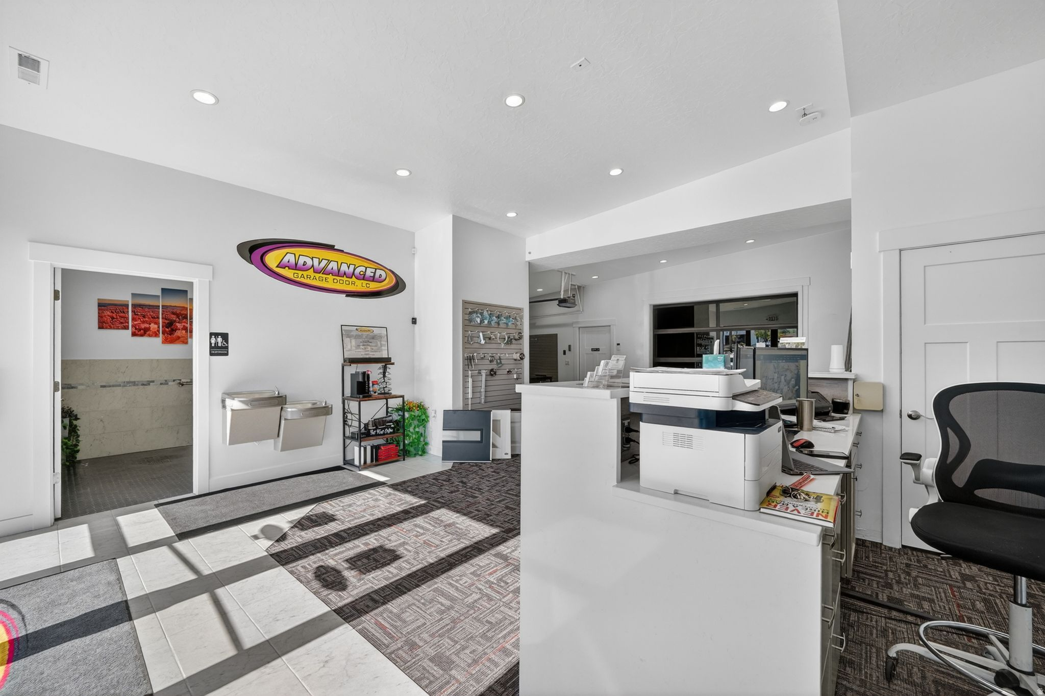 DRAPERVILLE - Commercial Sale
