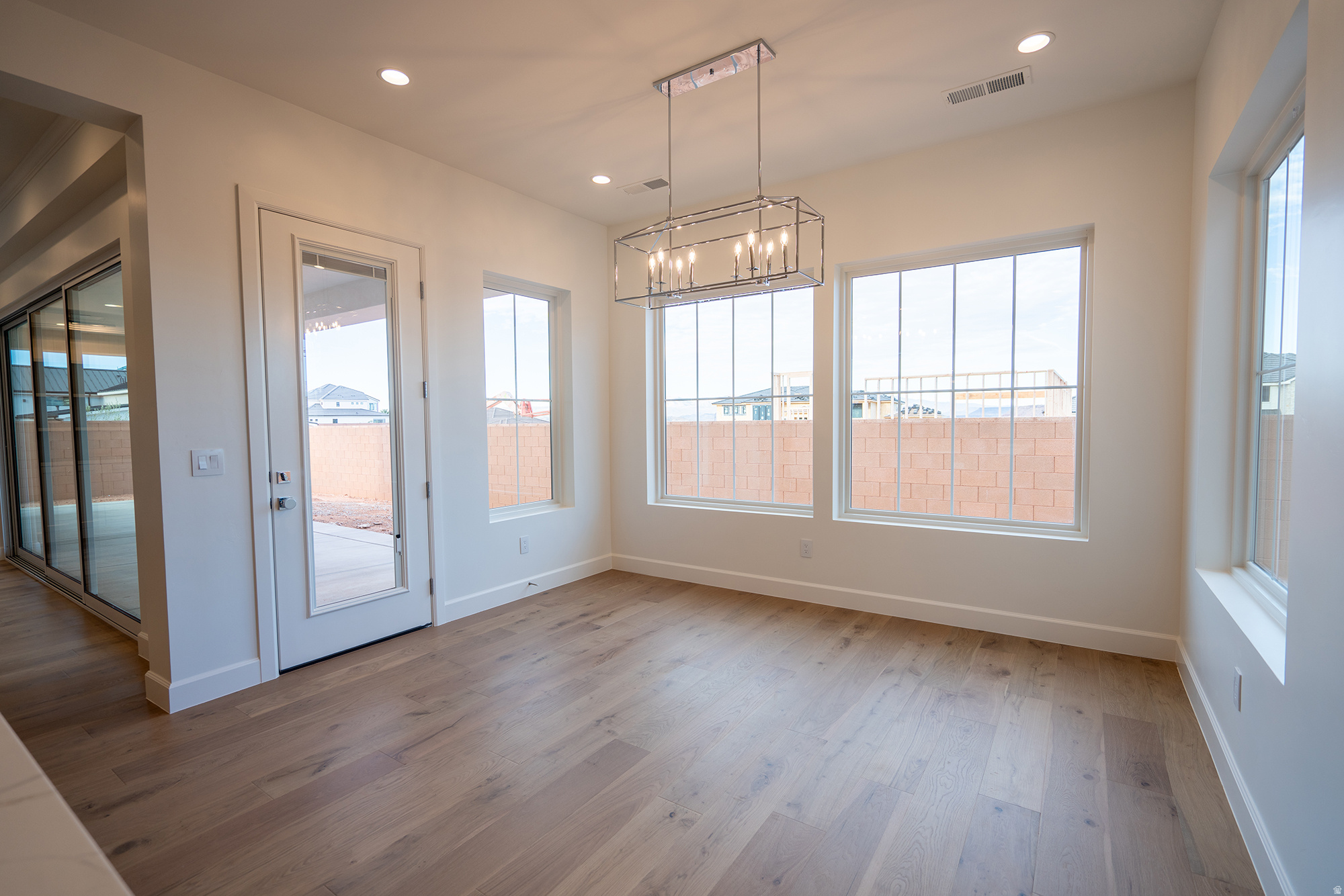 TEAKWOOD - Residential
