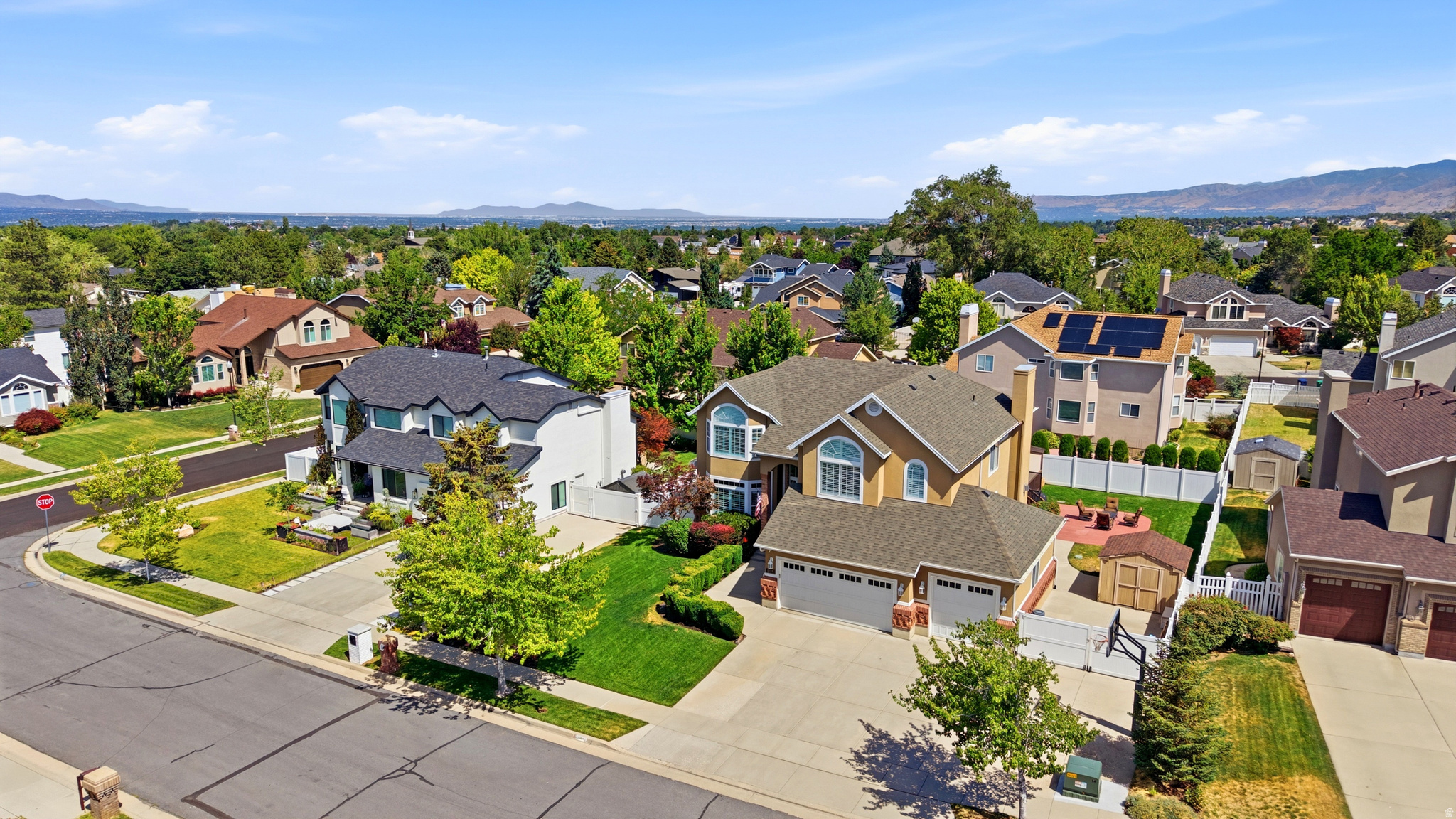 WILLOW CREEK - Residential