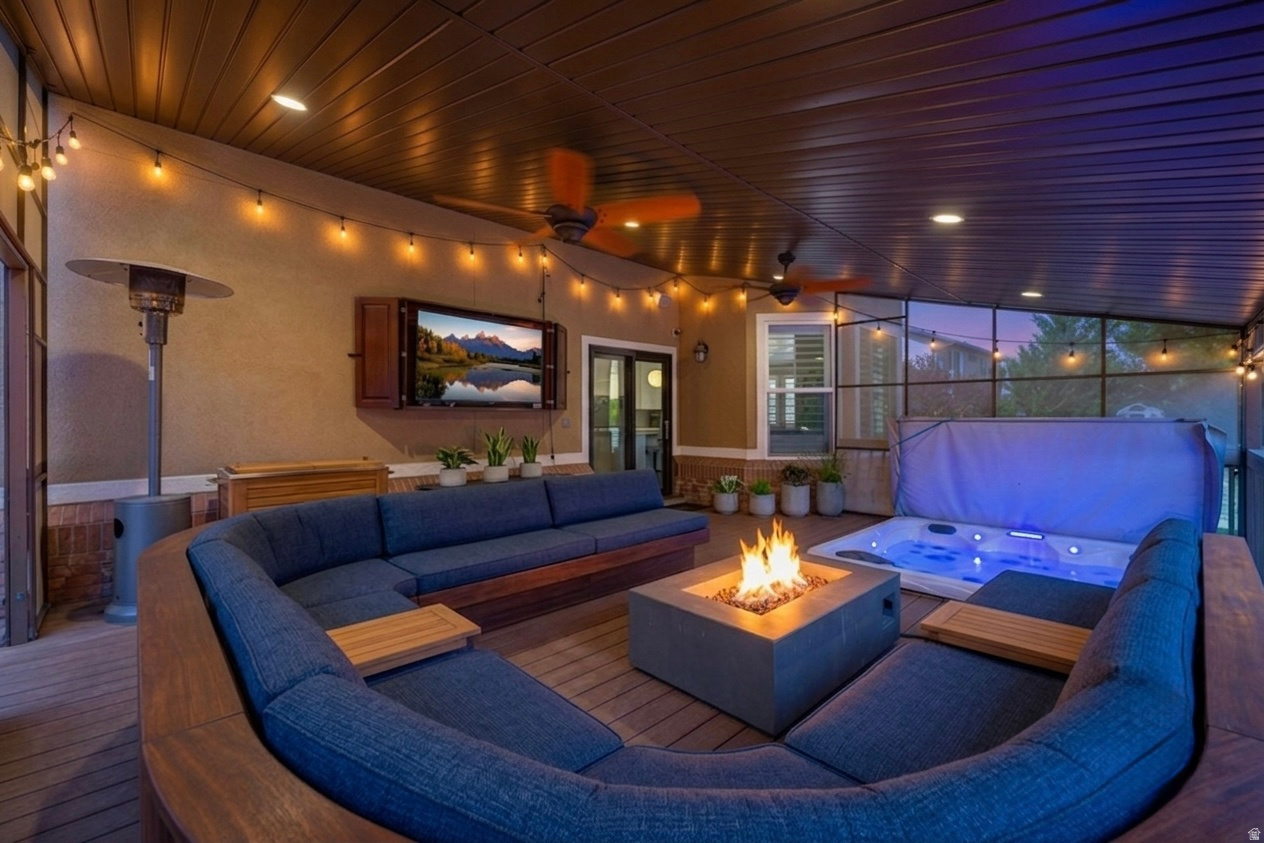 WILLOW CREEK - Residential