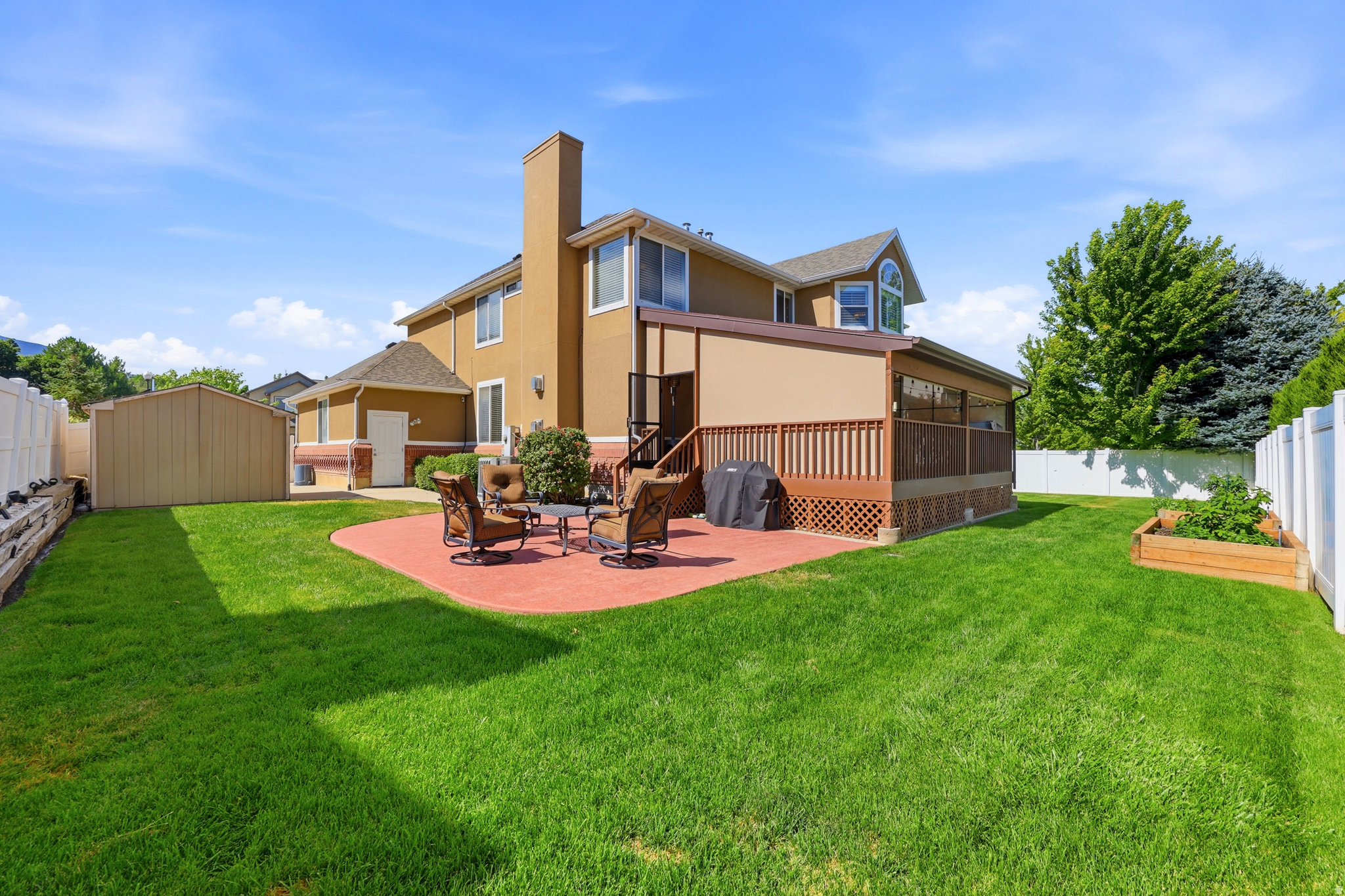 WILLOW CREEK - Residential