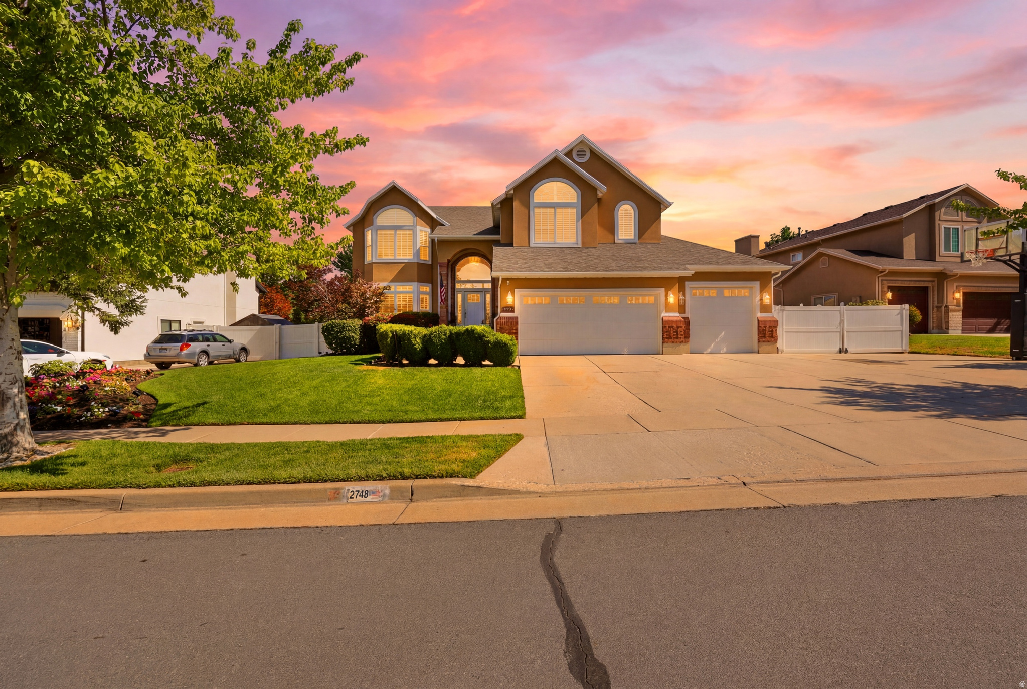 WILLOW CREEK - Residential