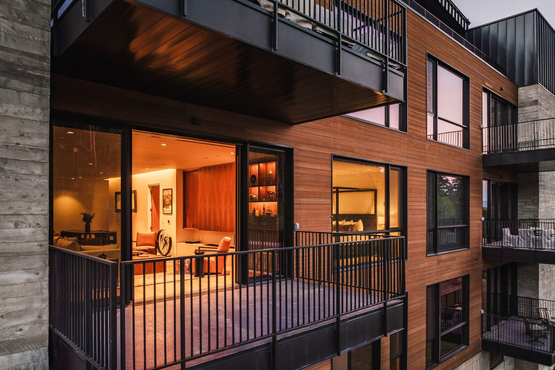 FOUNDERS PLACE - Residential