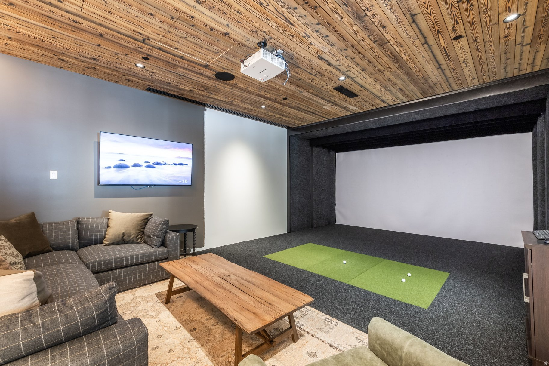 FOUNDERS PLACE - Residential