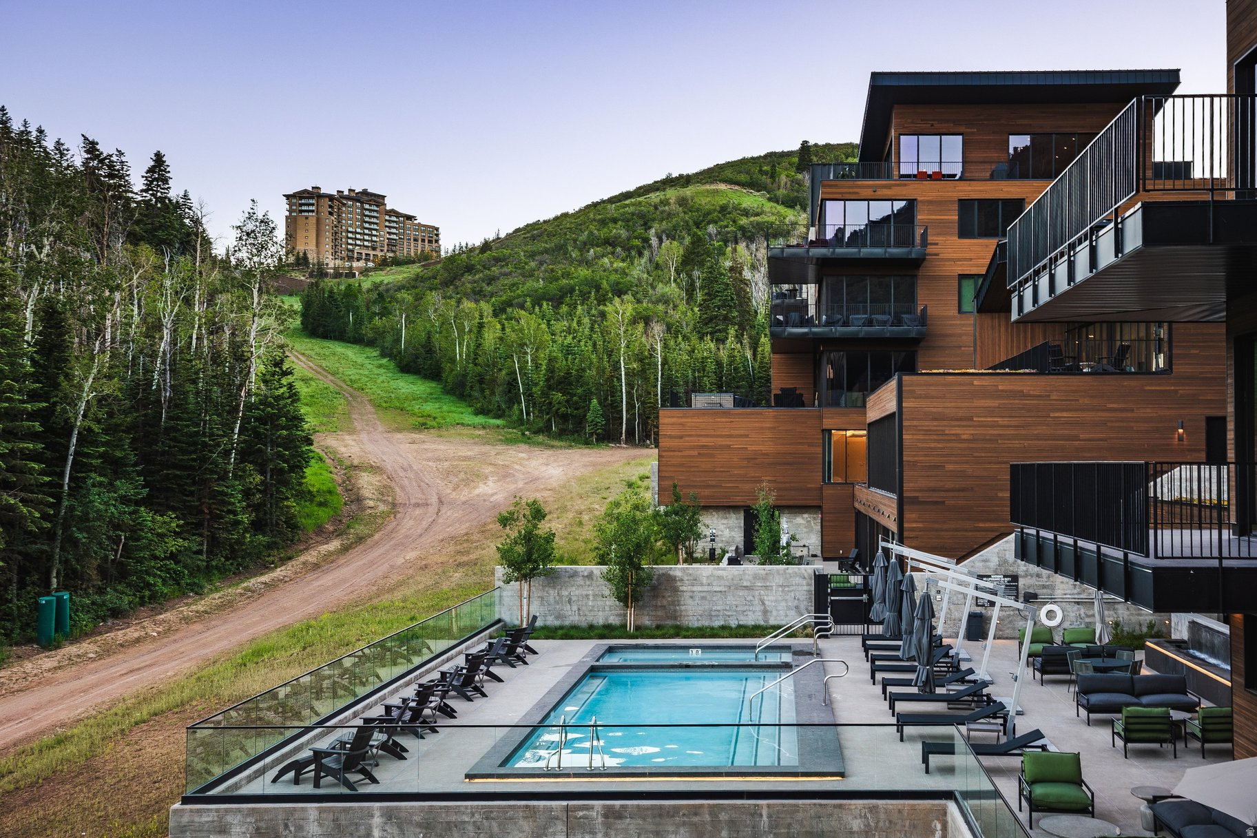 FOUNDERS PLACE - Residential