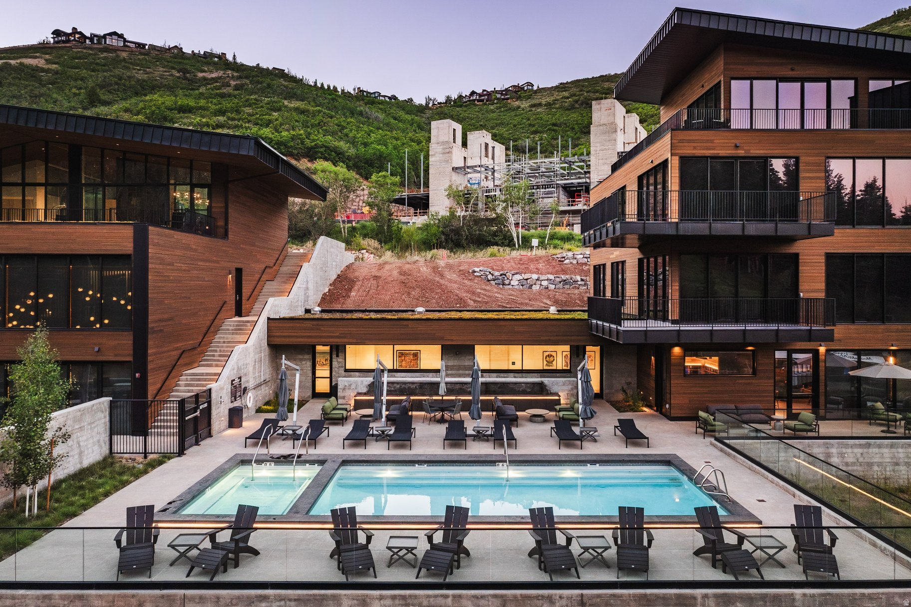FOUNDERS PLACE - Residential