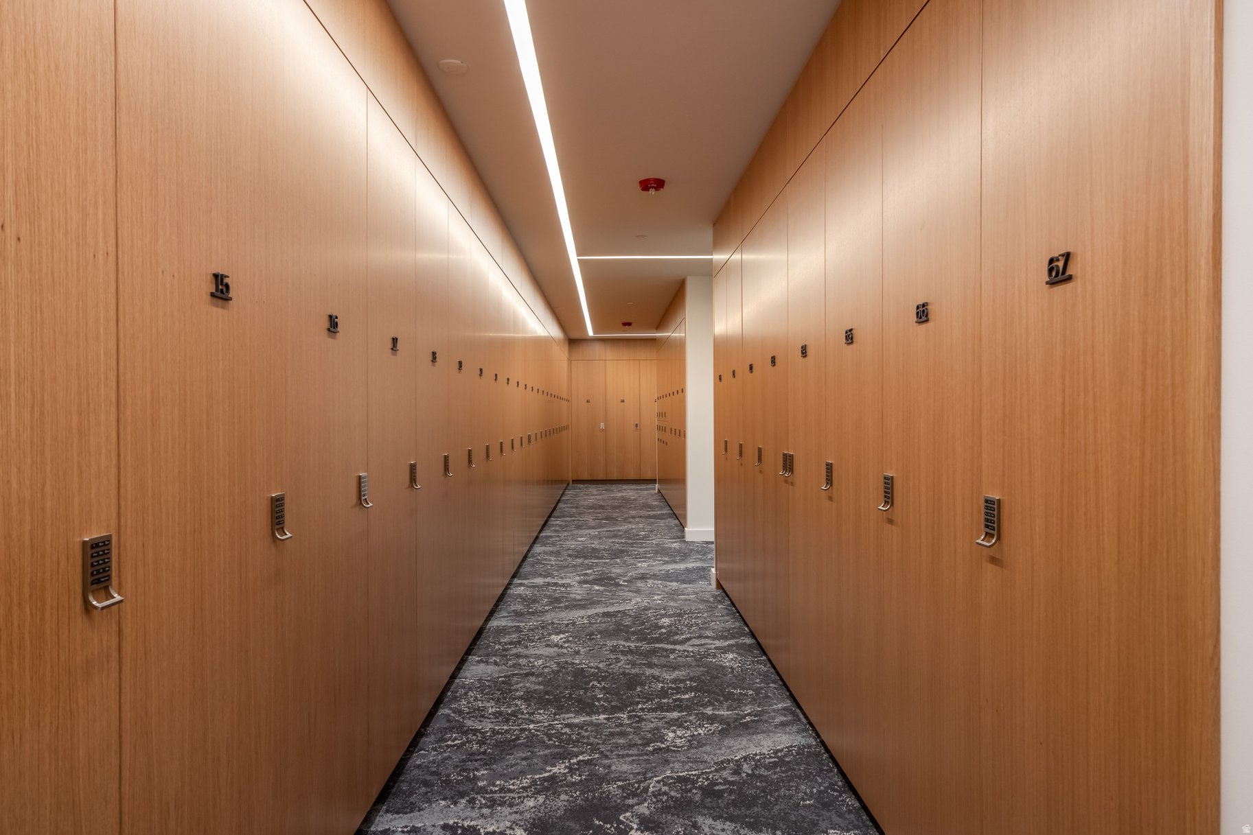 FOUNDERS PLACE - Residential