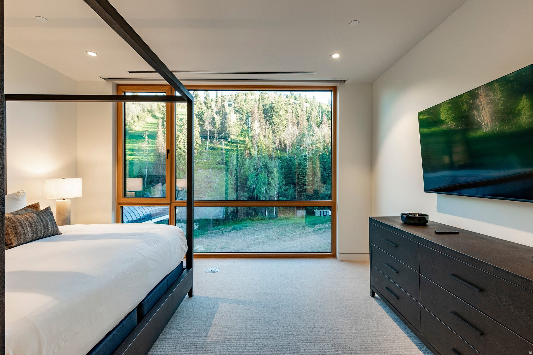 FOUNDERS PLACE - Residential