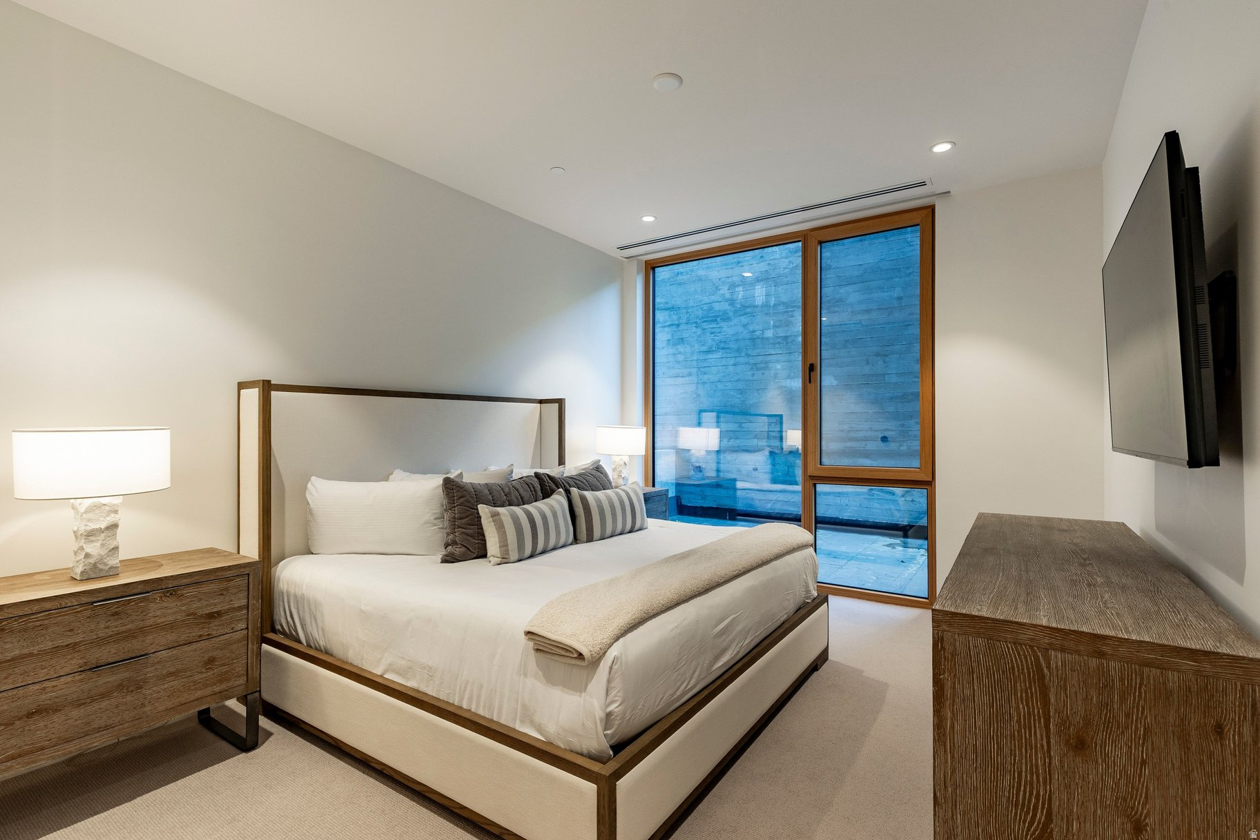 FOUNDERS PLACE - Residential