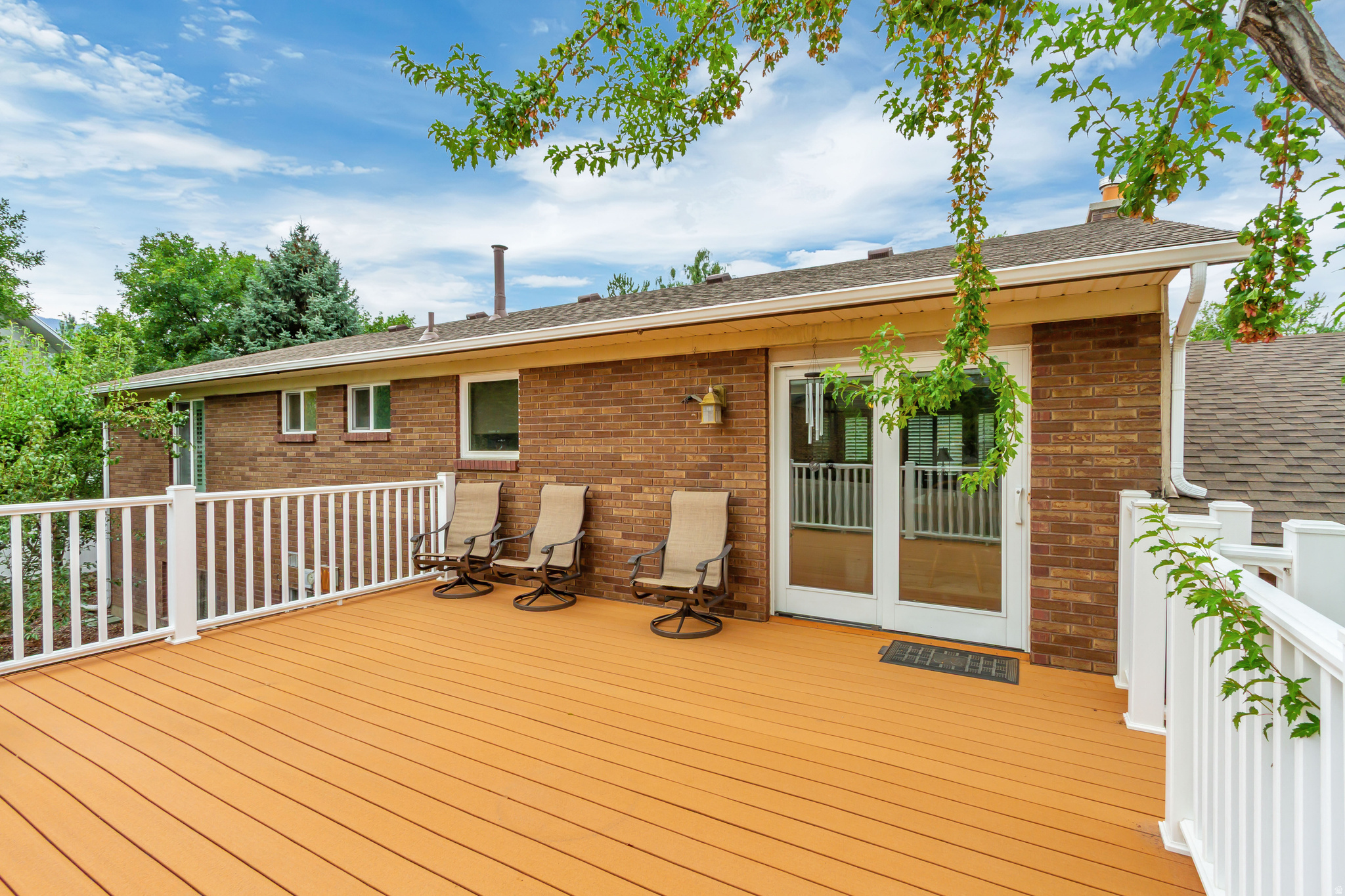 MEADOWS - Residential