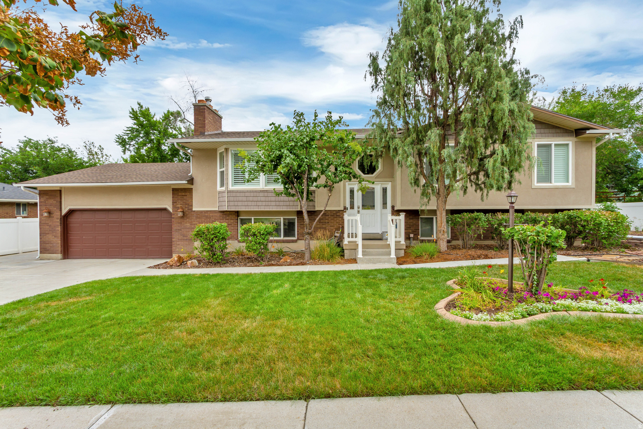 MEADOWS - Residential