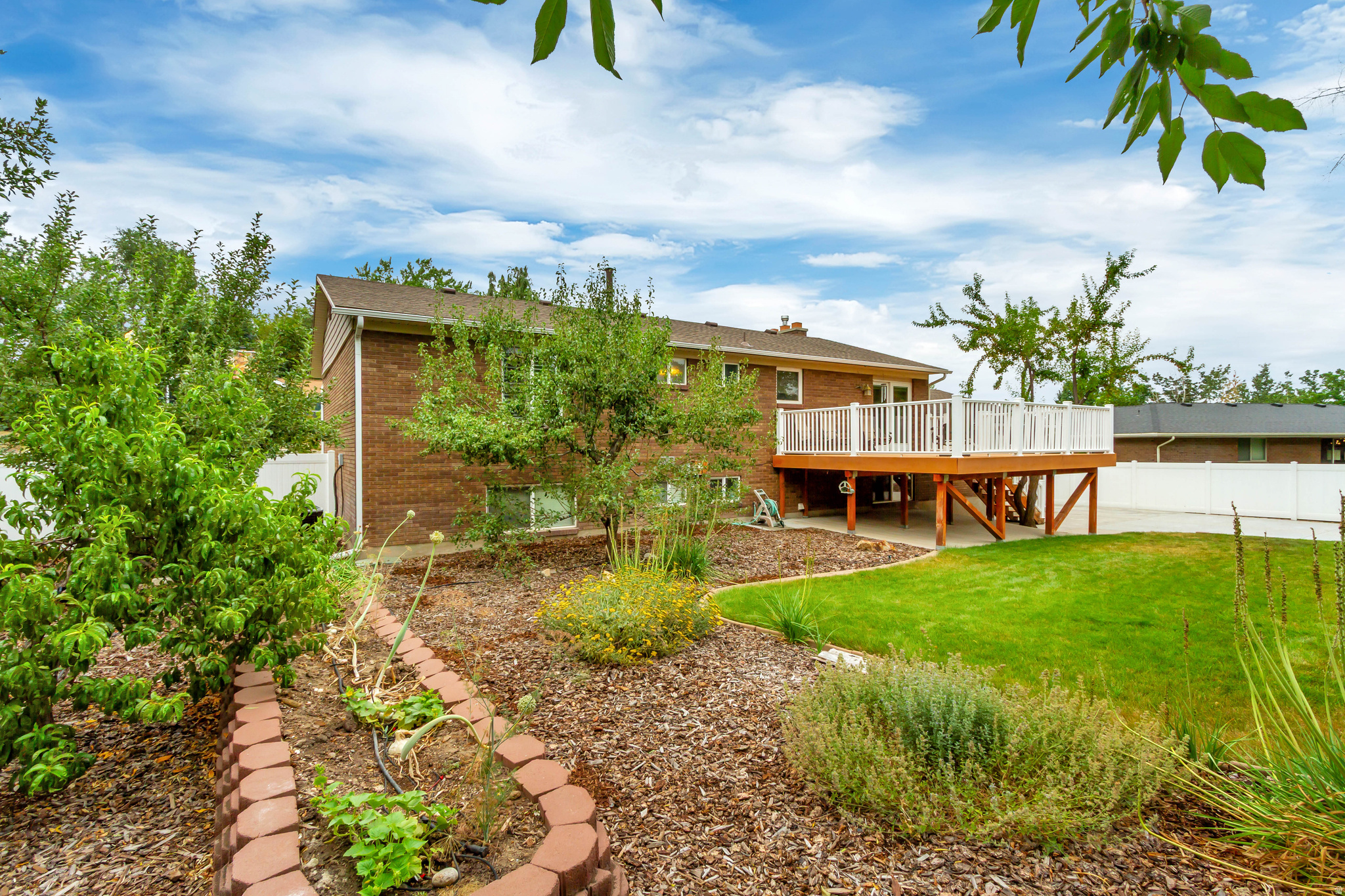 MEADOWS - Residential