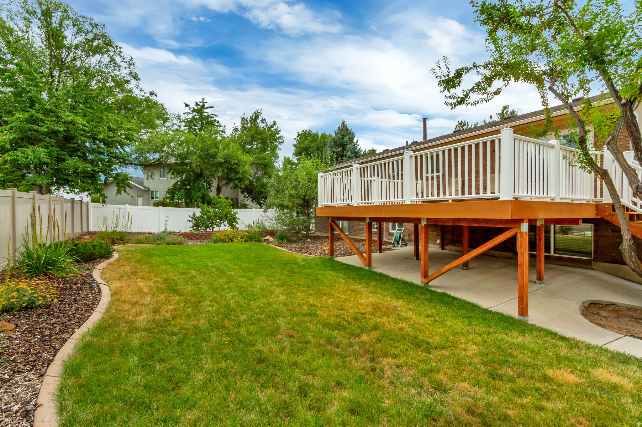 MEADOWS - Residential