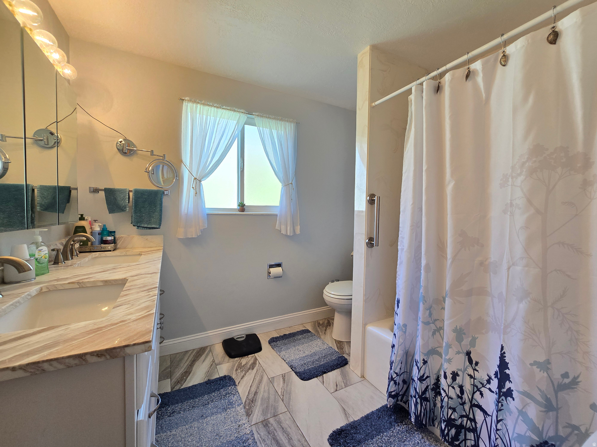 SUNSET HEIGHTS - Residential