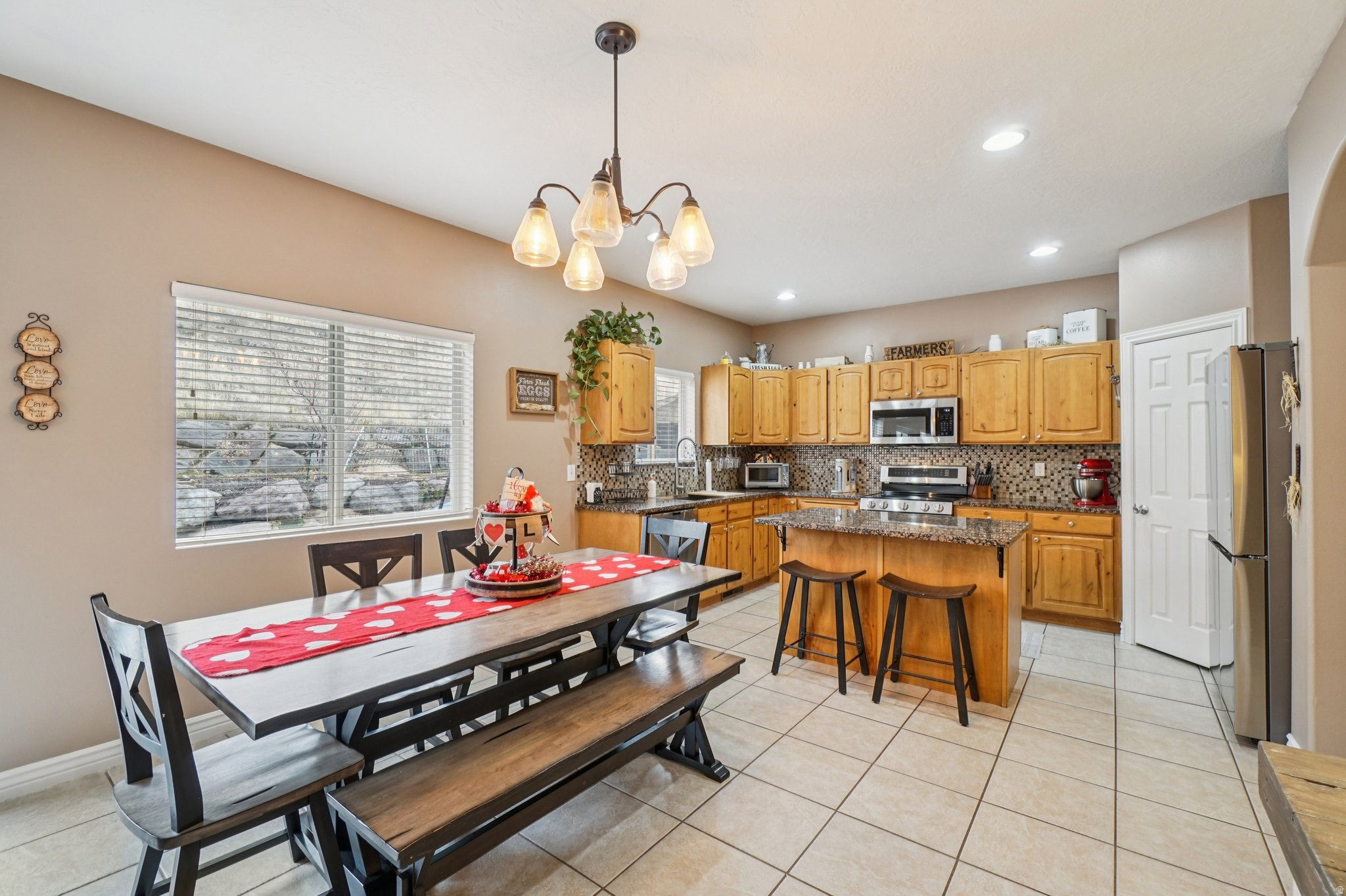 HUNTER CHASE - Residential