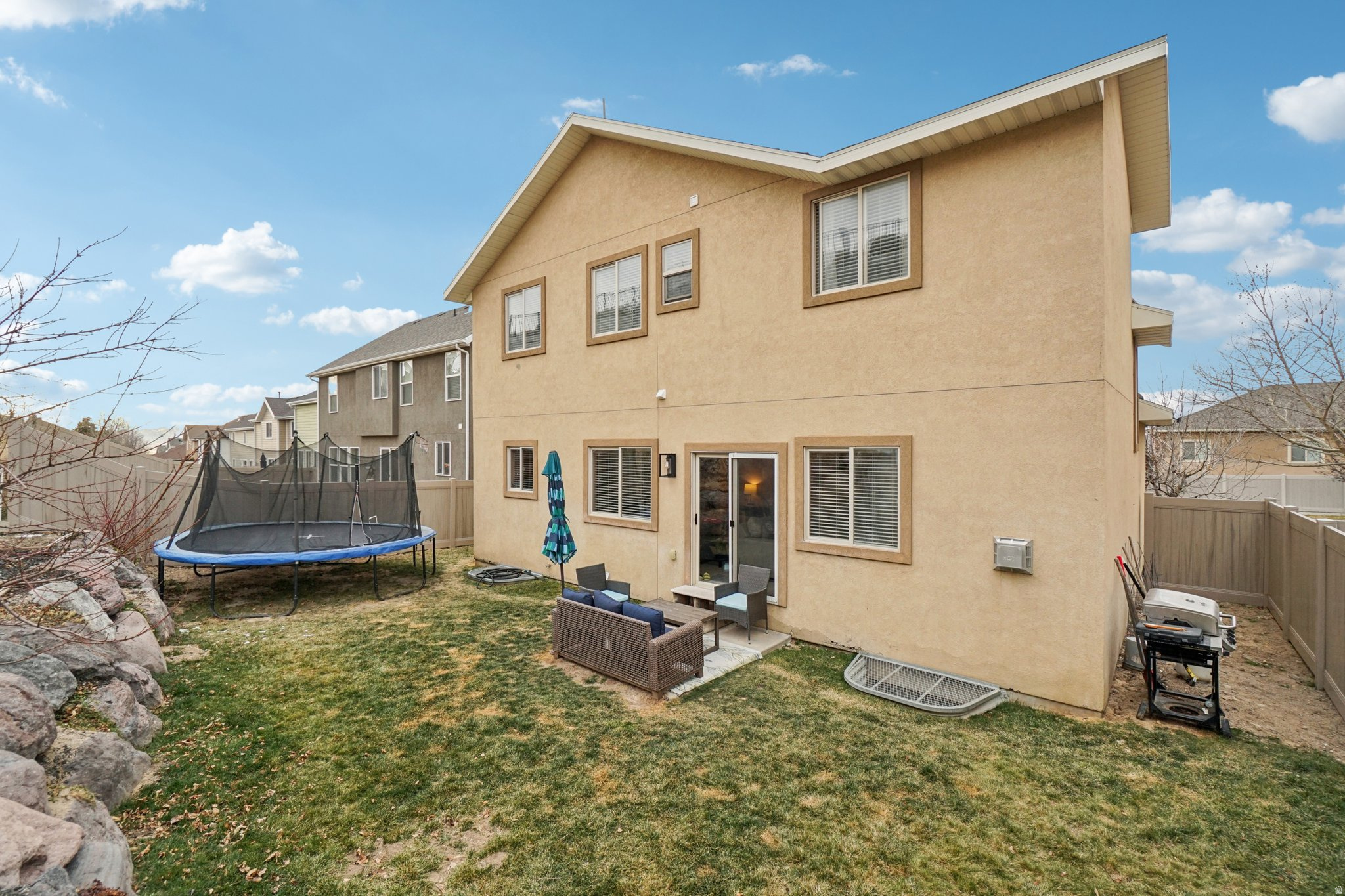 HUNTER CHASE - Residential