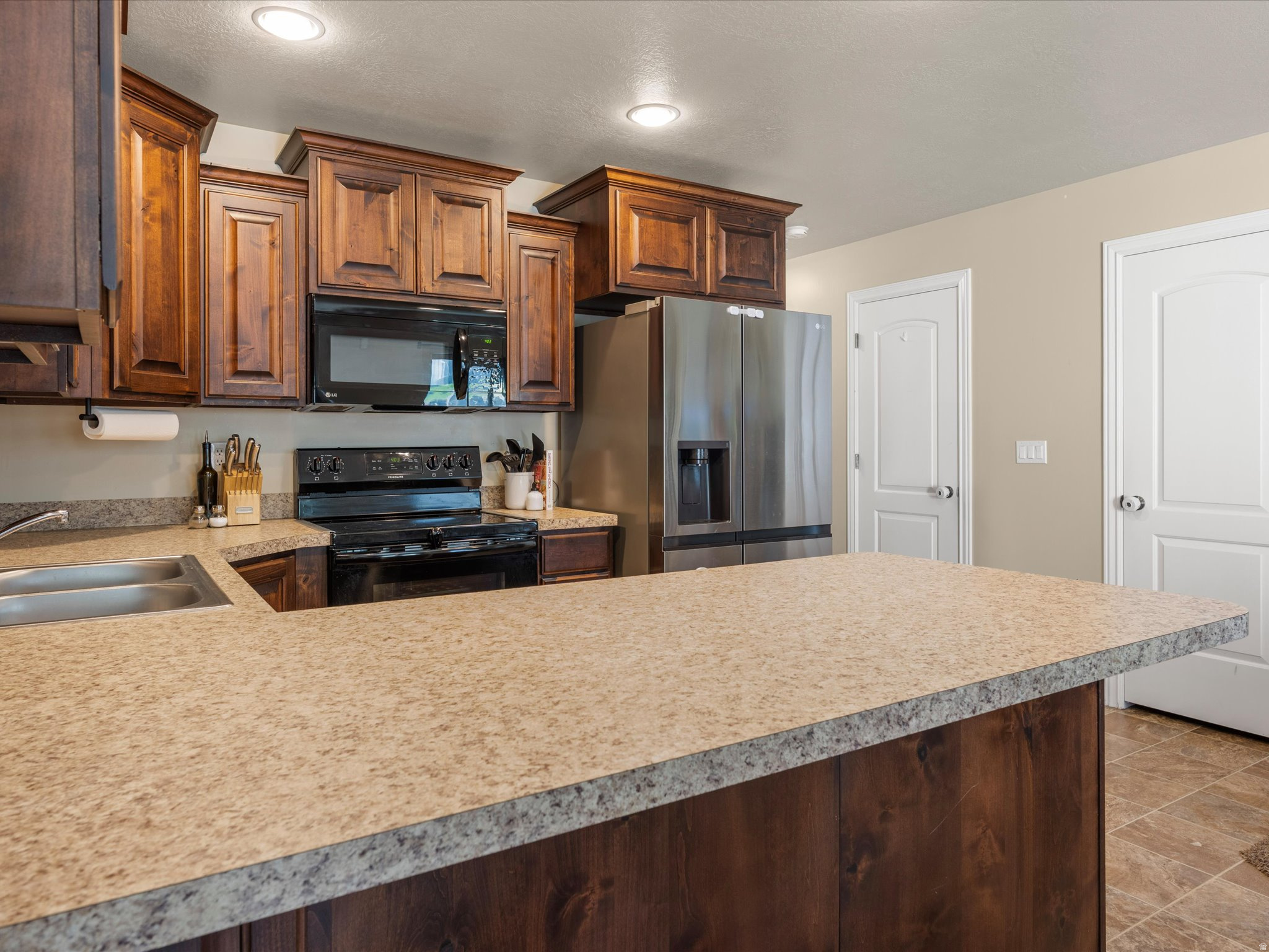 GREYHAWK - Residential
