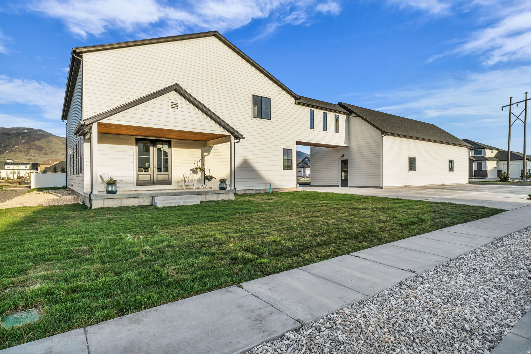 MOUNTAIN VIEW ESTATES - Residential