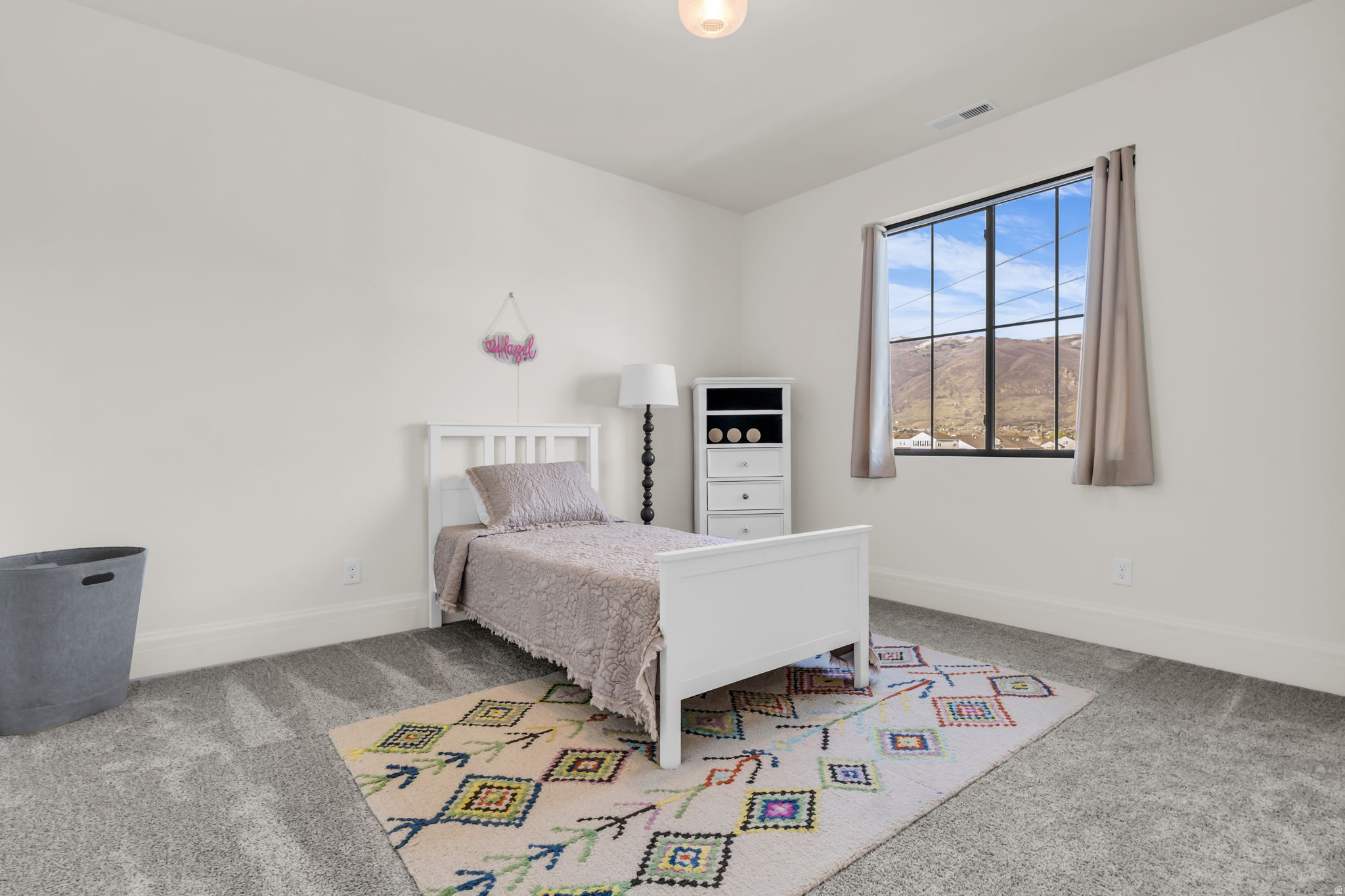MOUNTAIN VIEW ESTATES - Residential