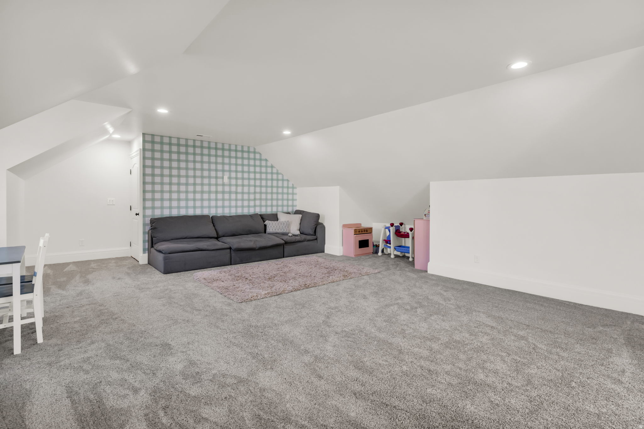 MOUNTAIN VIEW ESTATES - Residential