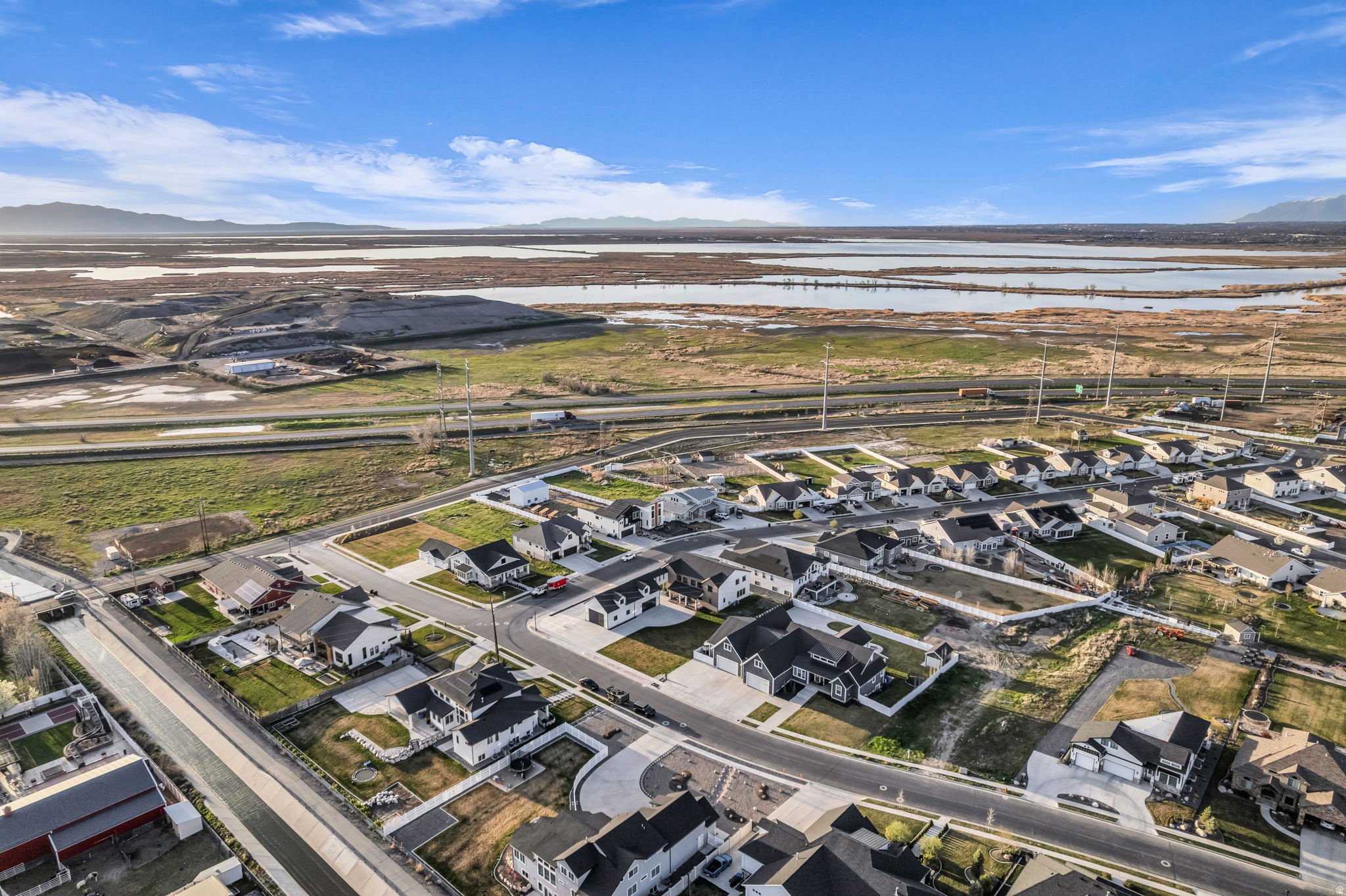 MOUNTAIN VIEW ESTATES - Residential
