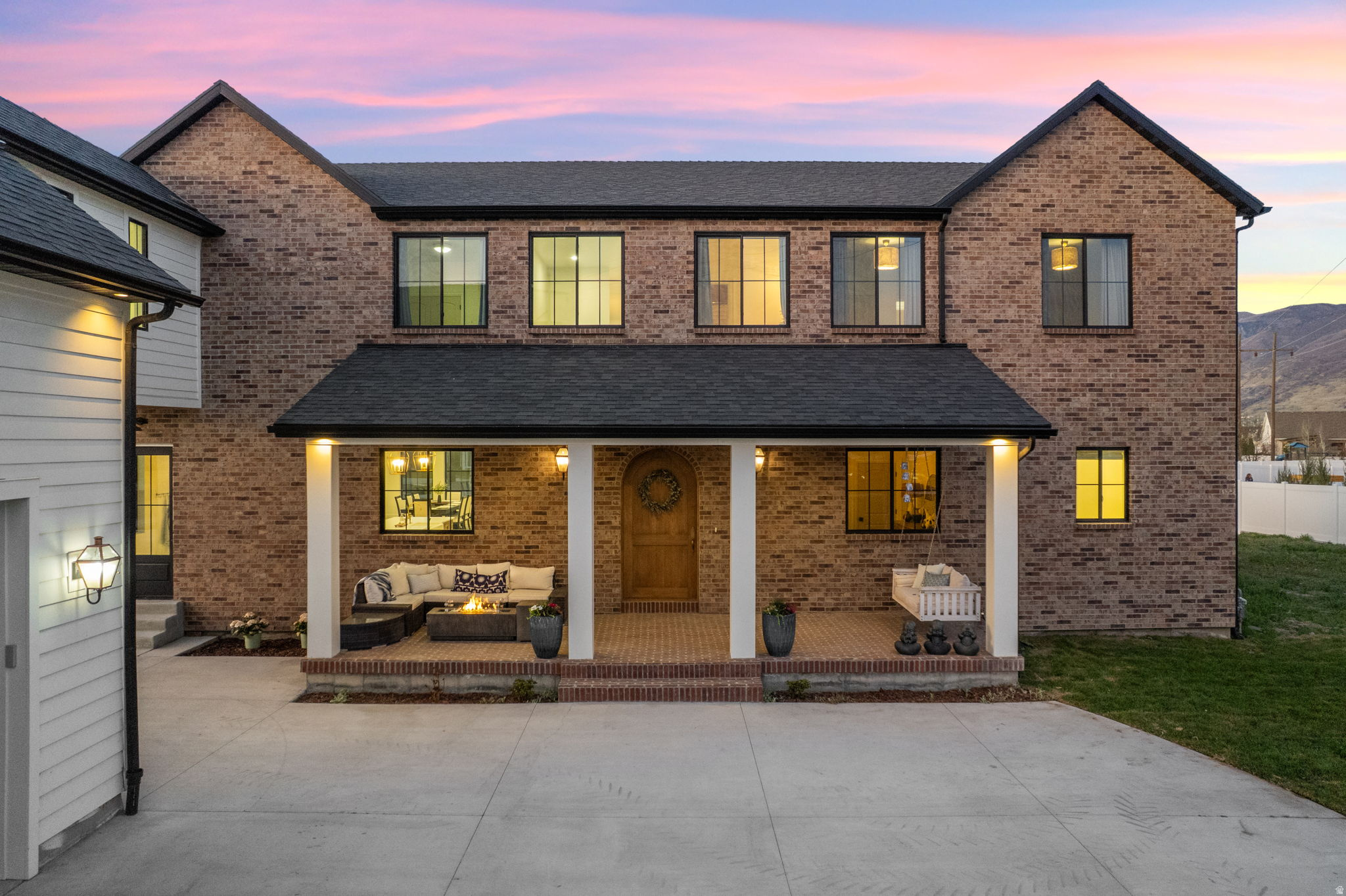 MOUNTAIN VIEW ESTATES - Residential
