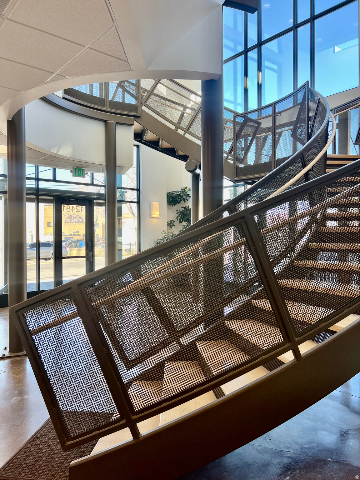 DRAPERVILLE - Commercial Lease