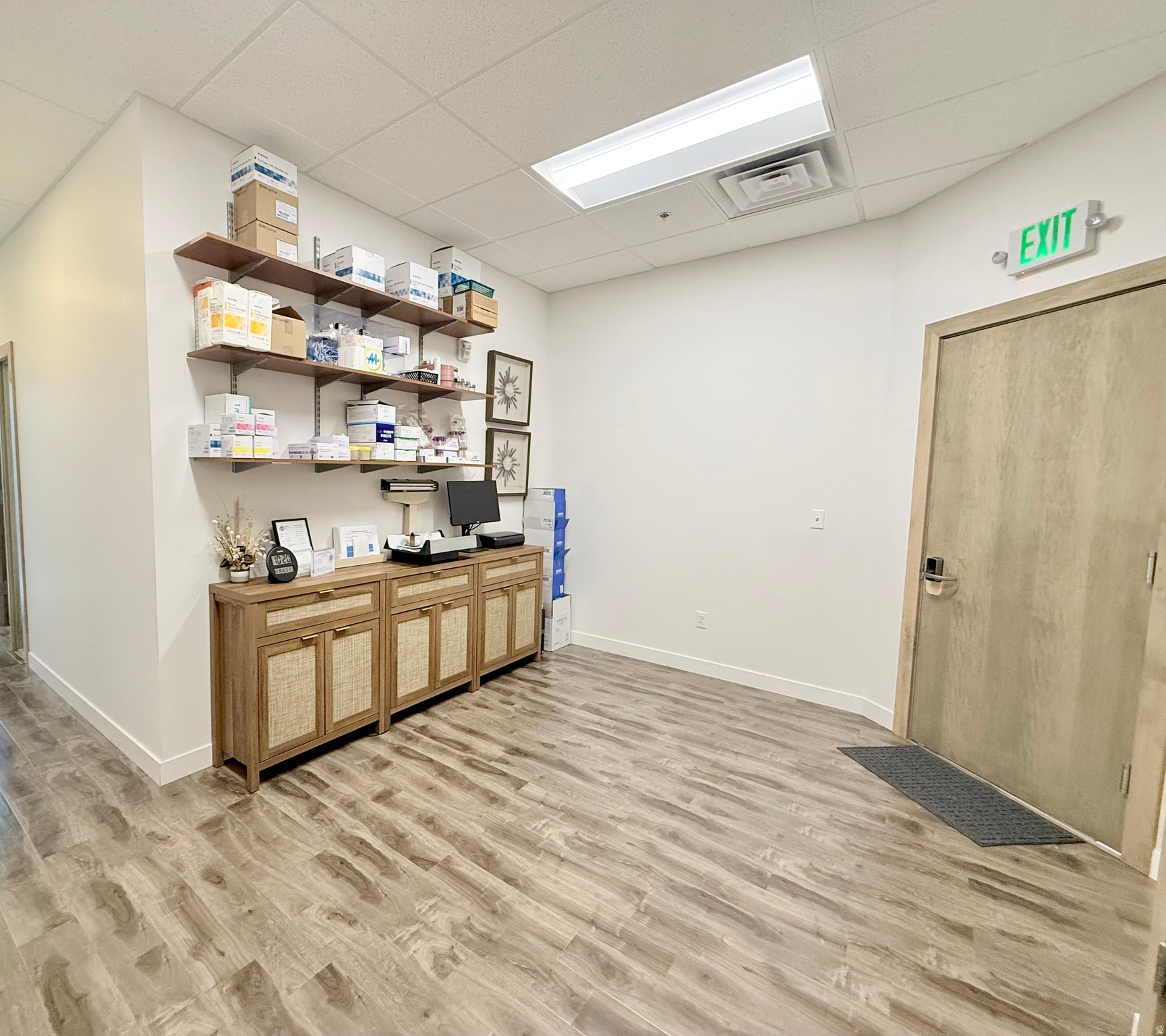 DRAPERVILLE - Commercial Lease