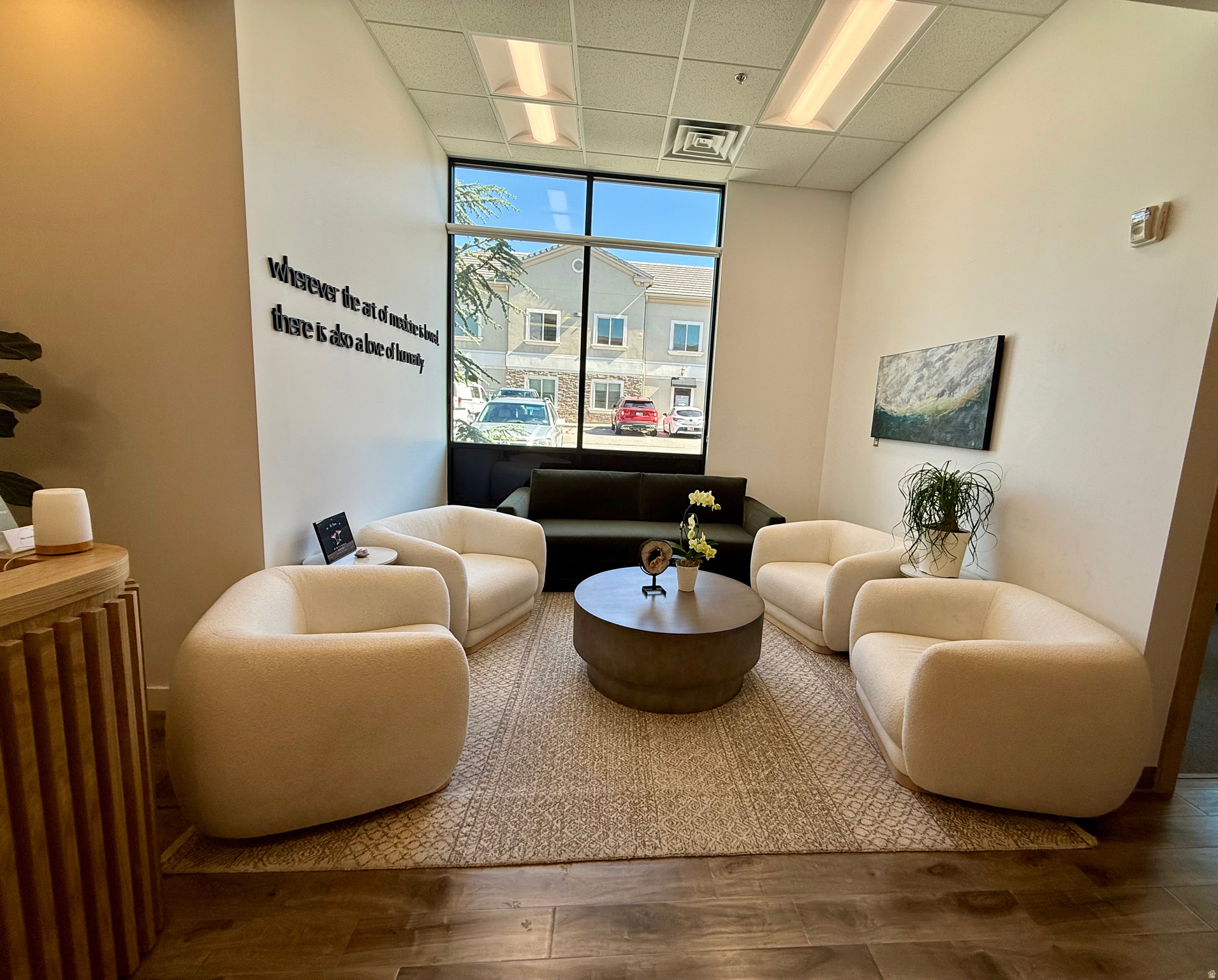 DRAPERVILLE - Commercial Lease