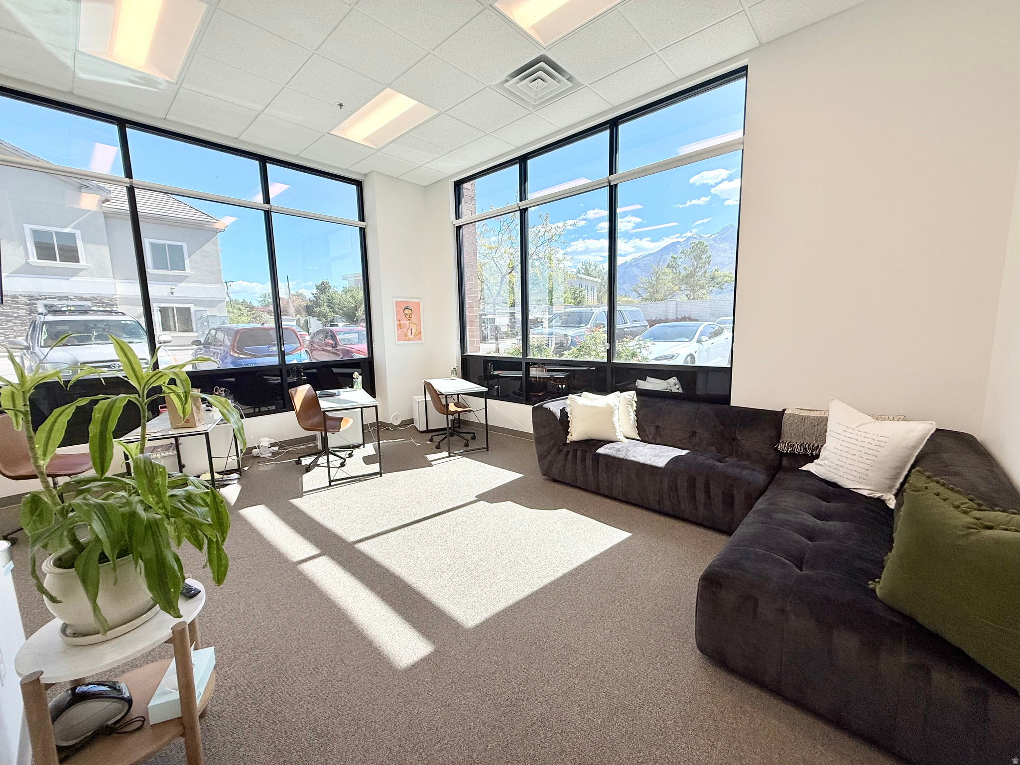 DRAPERVILLE - Commercial Lease