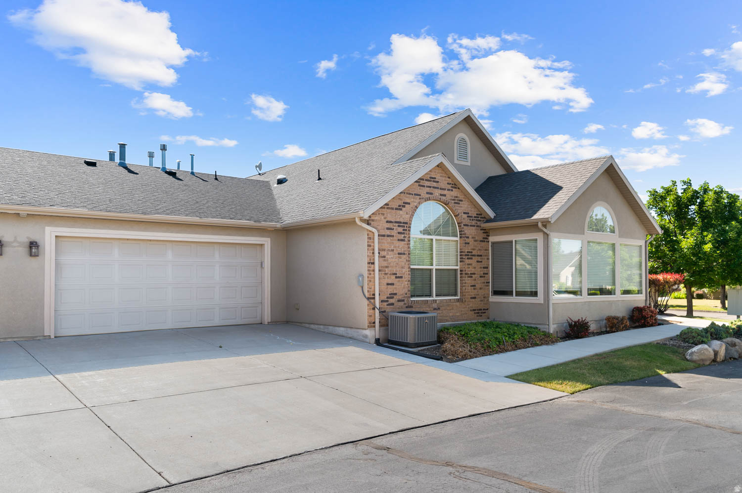 SPRINGBROOK VILLAS CONDO - Residential