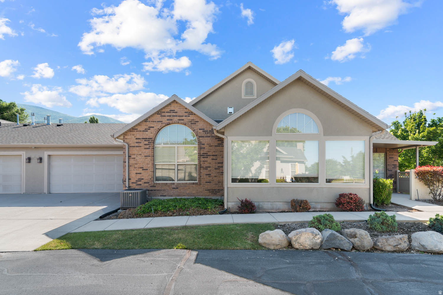 SPRINGBROOK VILLAS CONDO - Residential