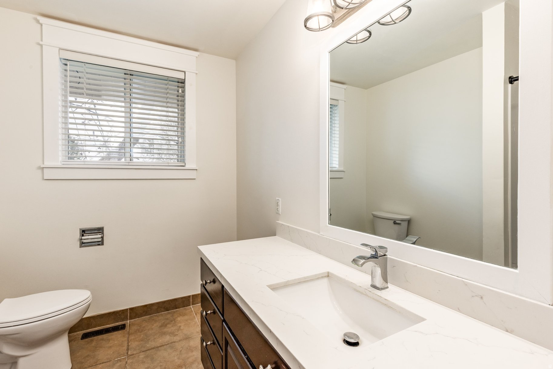 EAST OLYMPUS HEIGHTS - Residential