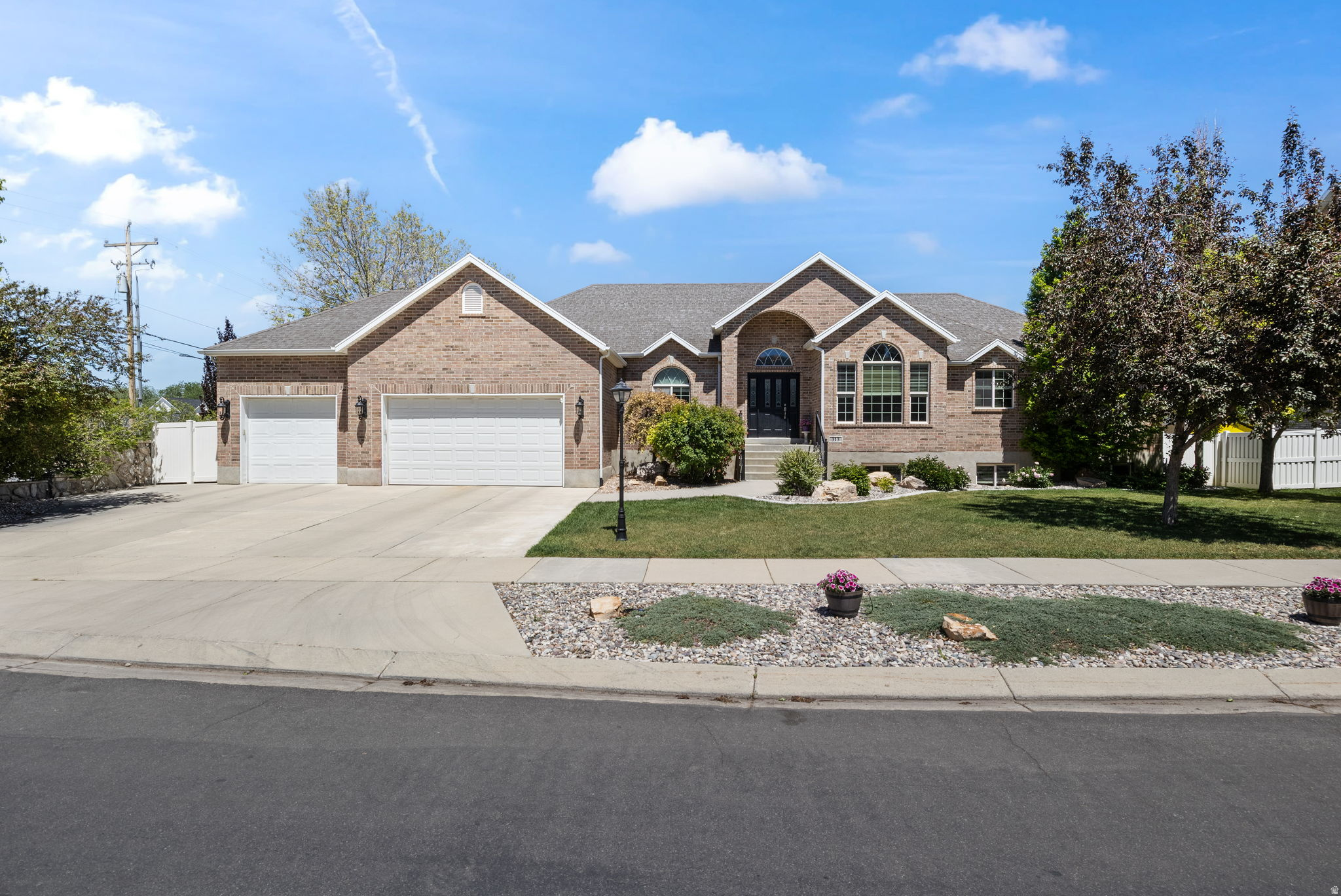 WILLOW SPRINGS - Residential