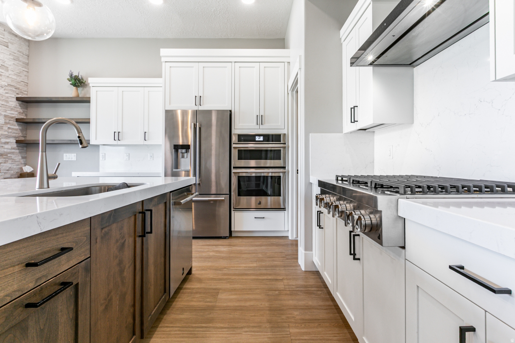 SHORELINE - Residential Lease
