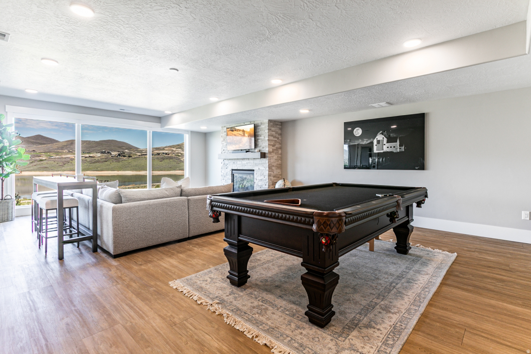 SHORELINE - Residential Lease