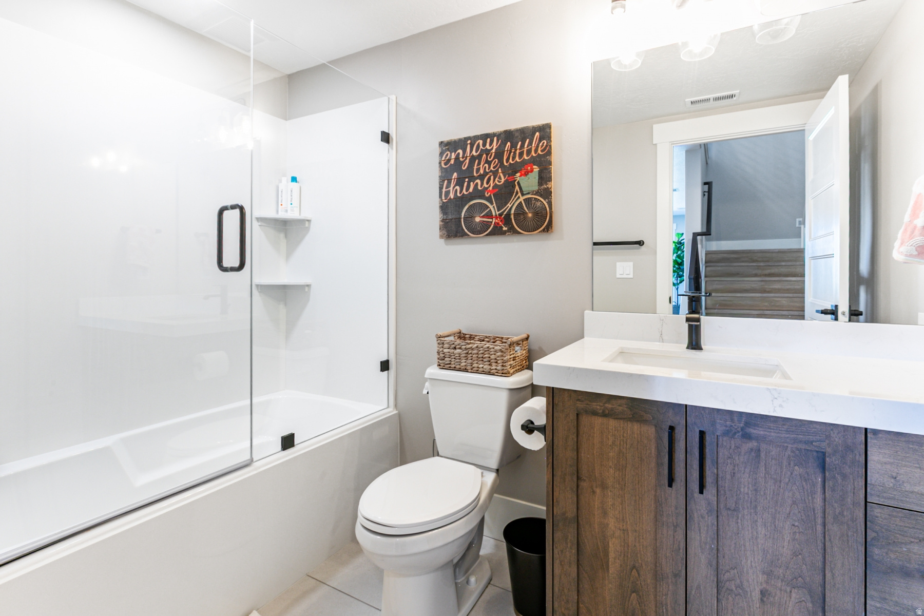 SHORELINE - Residential Lease