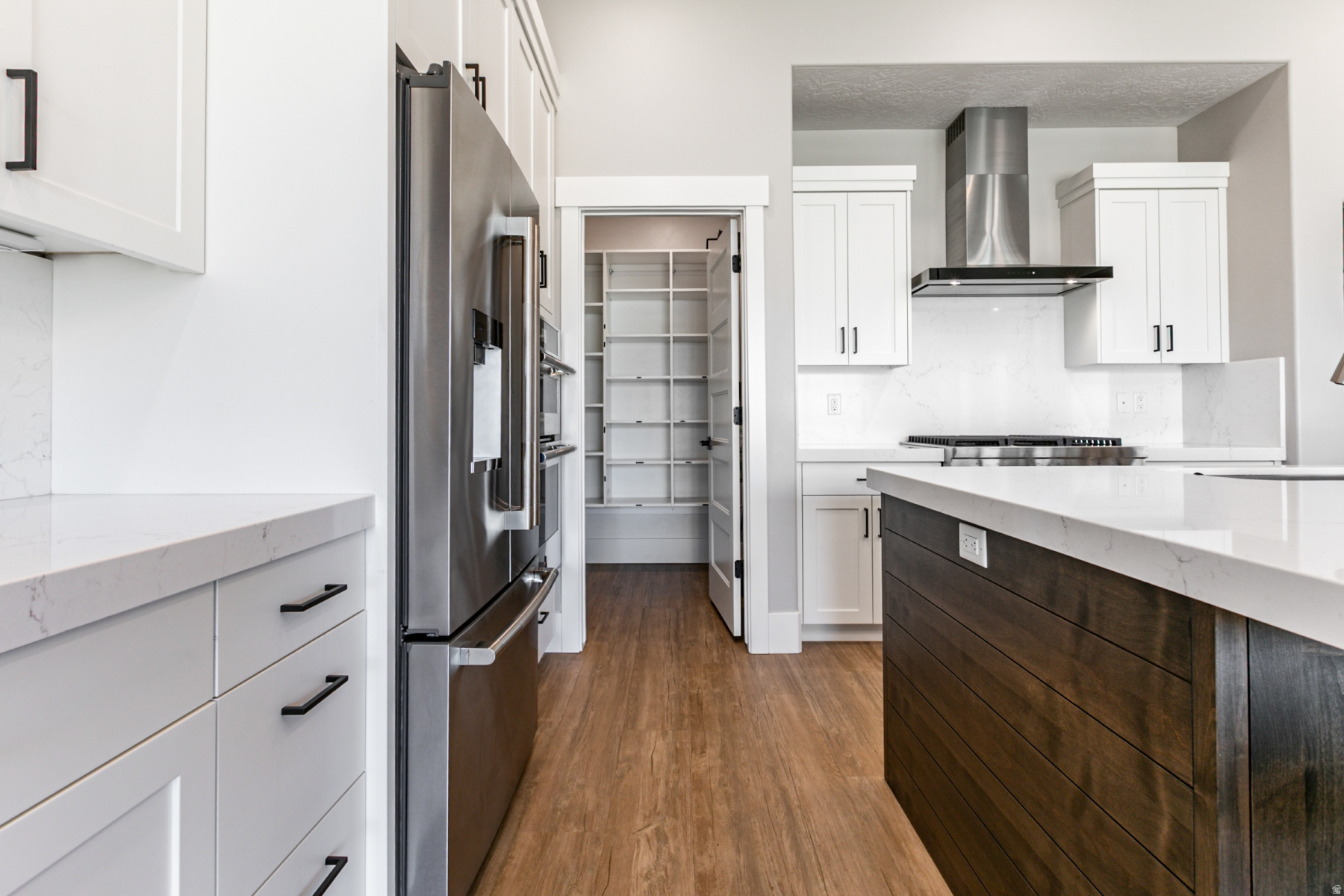 SHORELINE - Residential Lease