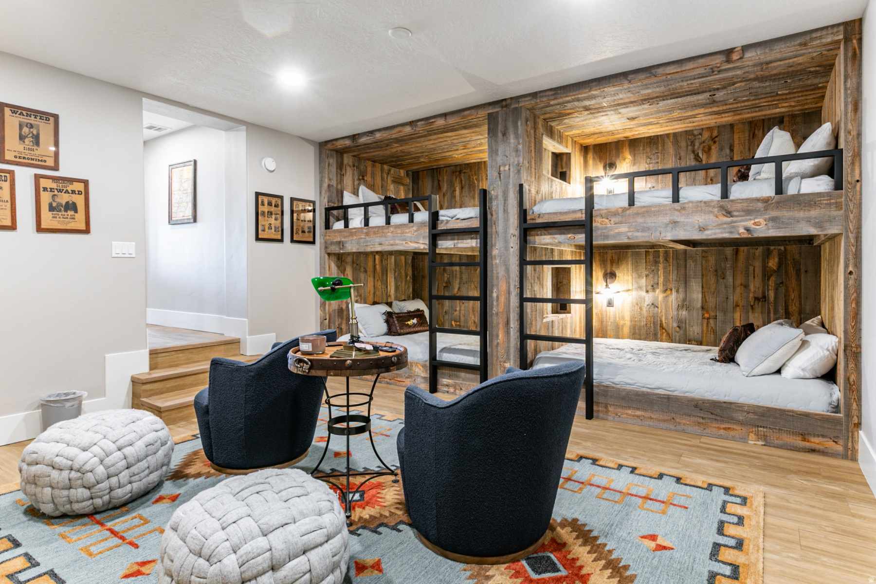 SHORELINE - Residential Lease