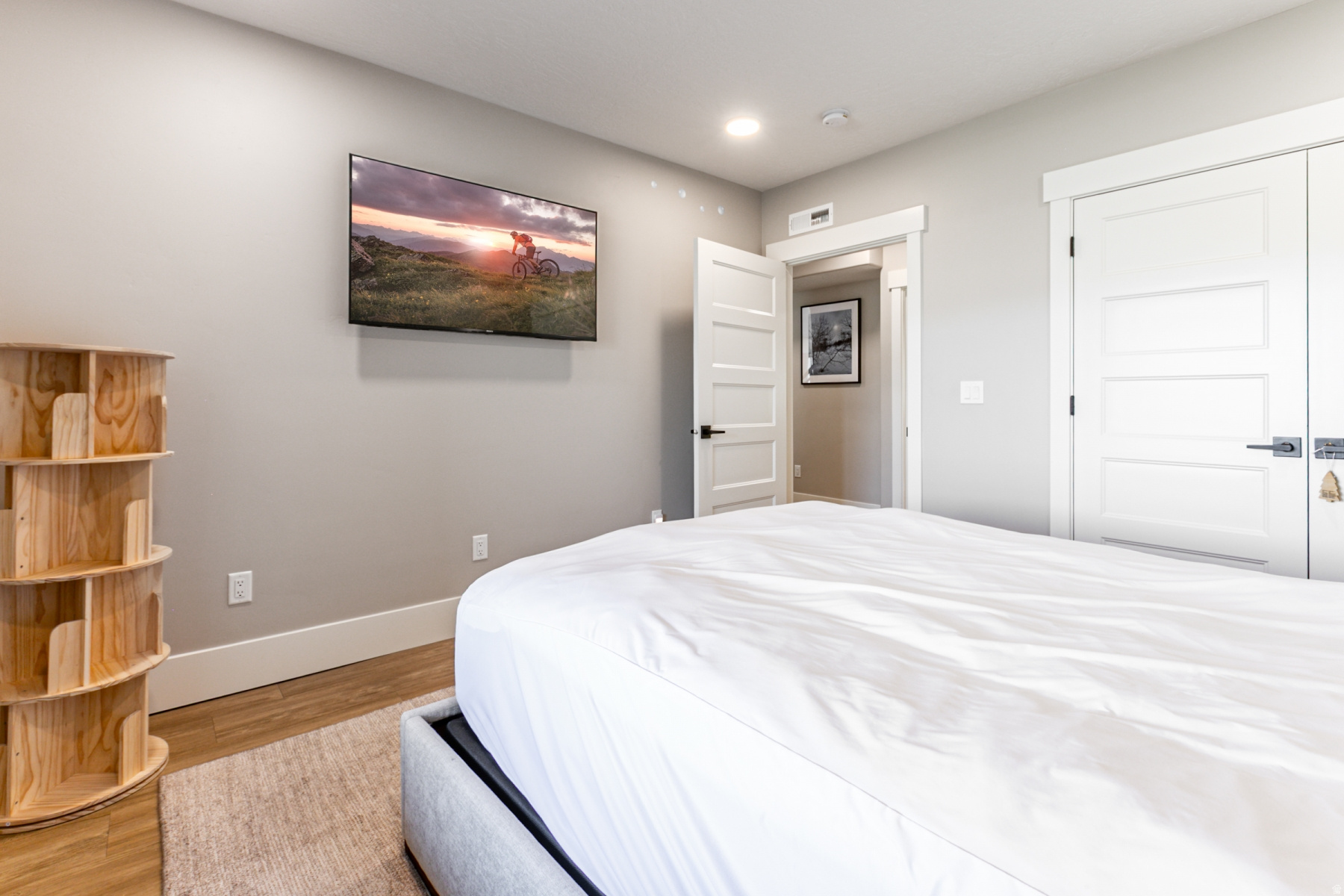 SHORELINE - Residential Lease