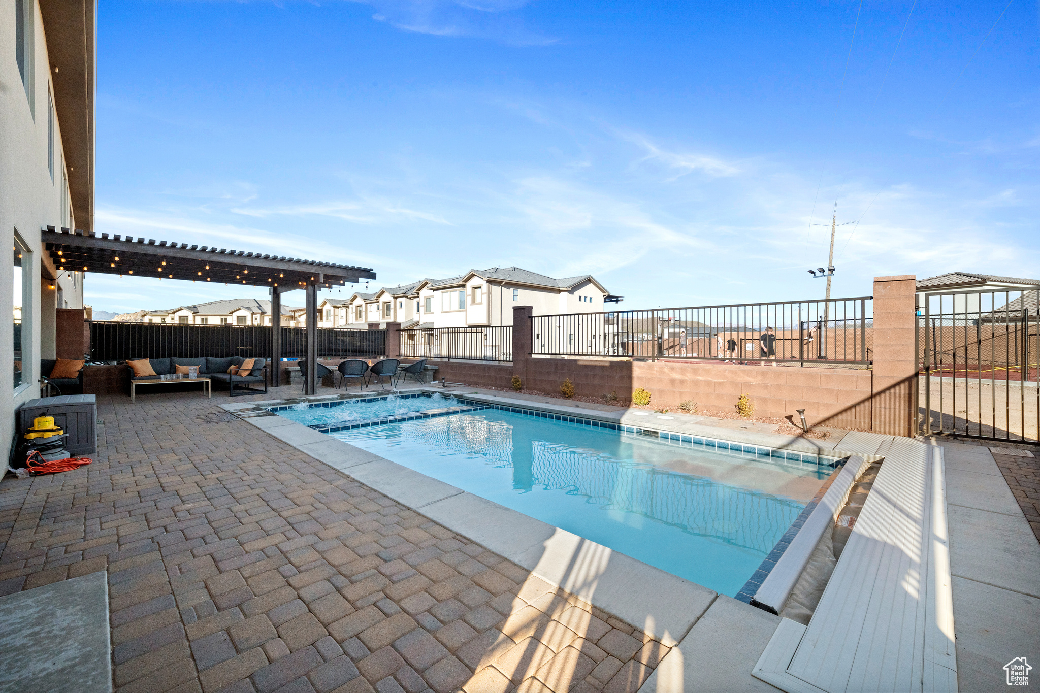 ZION VILLAGE TOWNHOM - Residential
