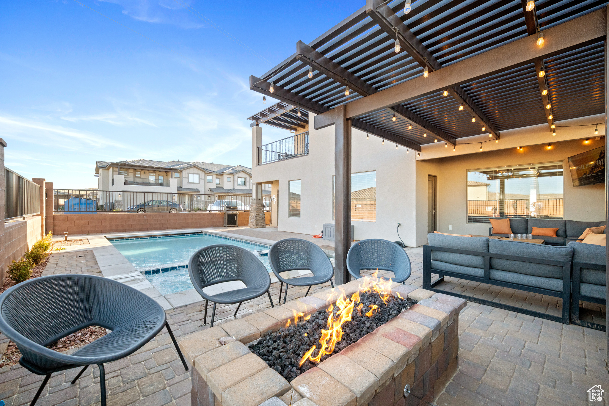 ZION VILLAGE TOWNHOM - Residential