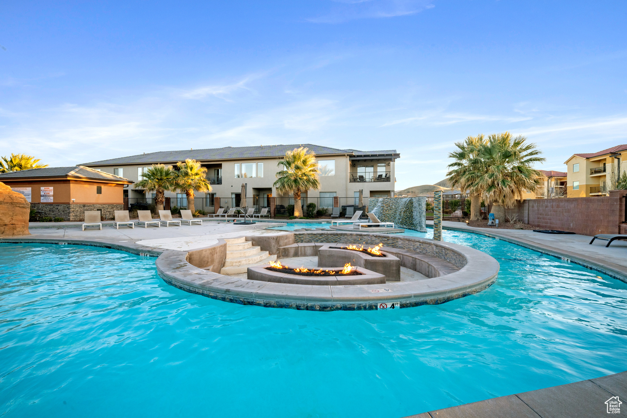 ZION VILLAGE TOWNHOM - Residential