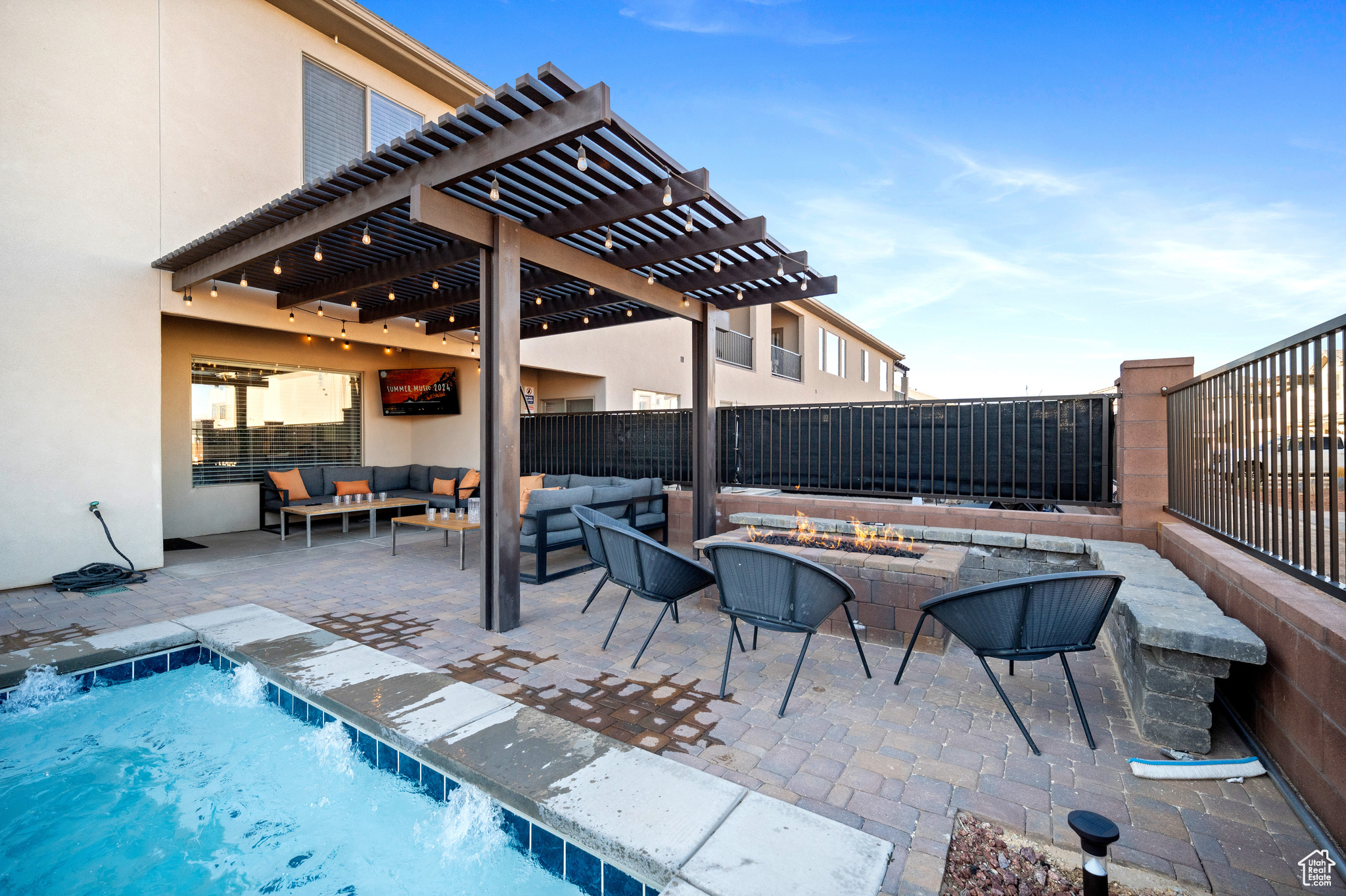 ZION VILLAGE TOWNHOM - Residential
