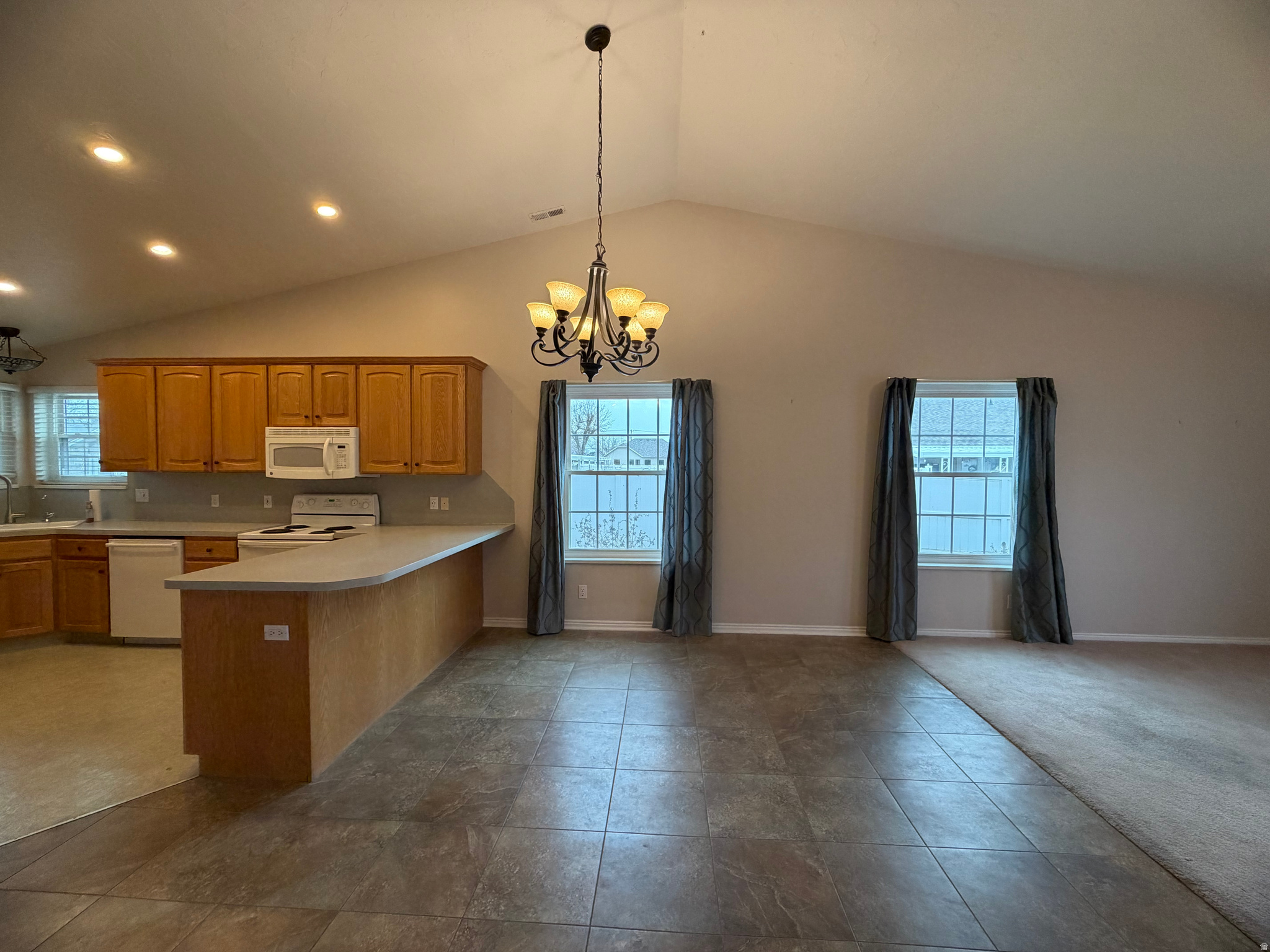 CHIPMAN VILLAGE - Residential
