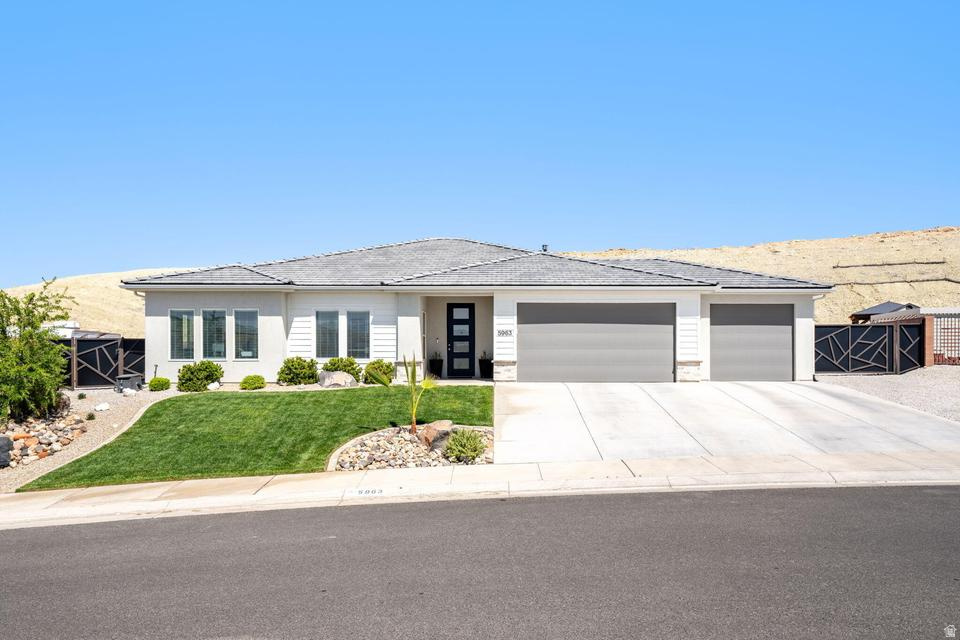 SAGE CANYON 16 - Residential